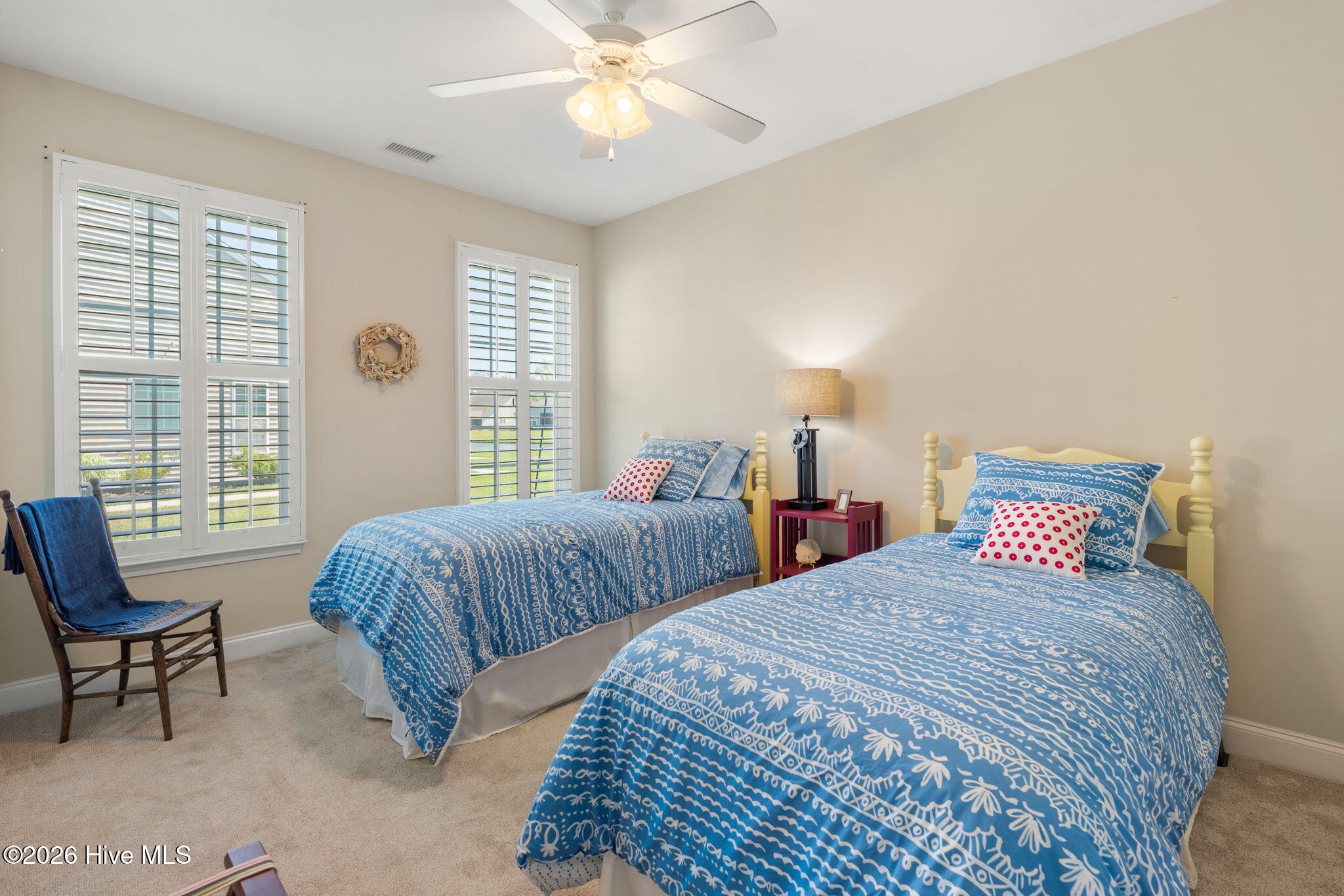 100569194 | Photo 24