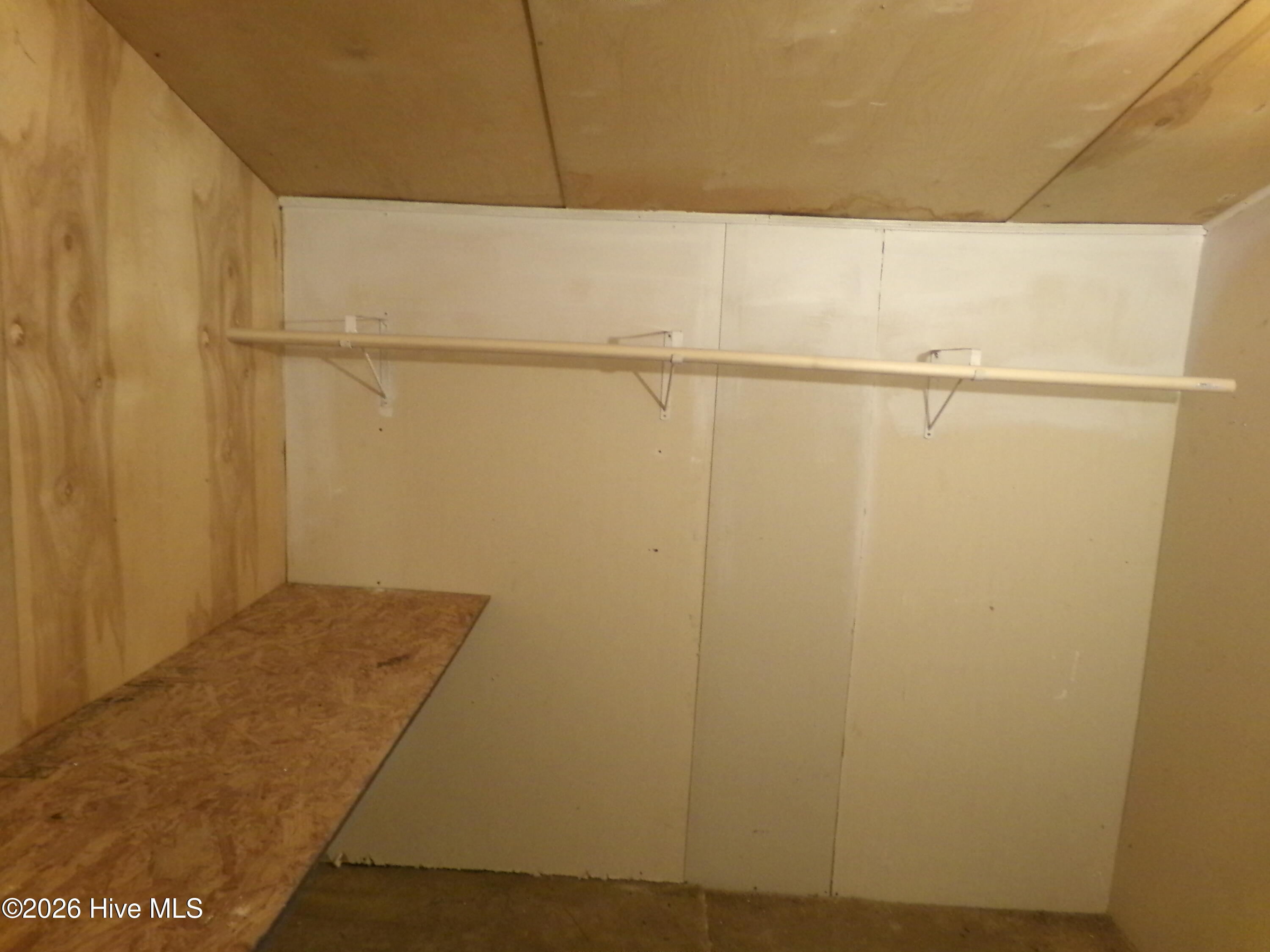 100557712 | Photo 11