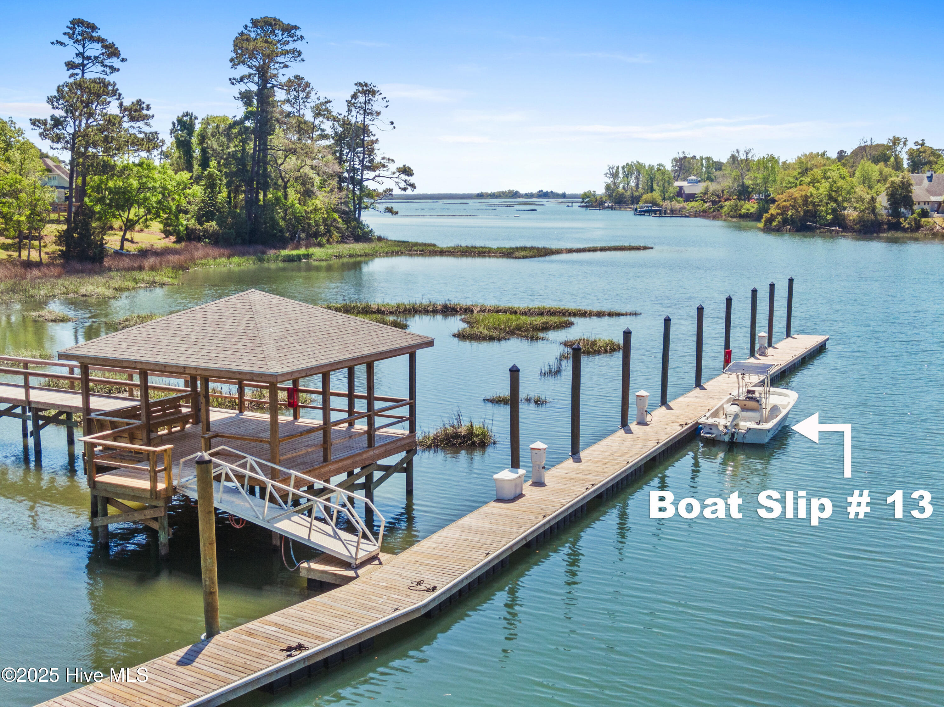 100496270 | Photo 18