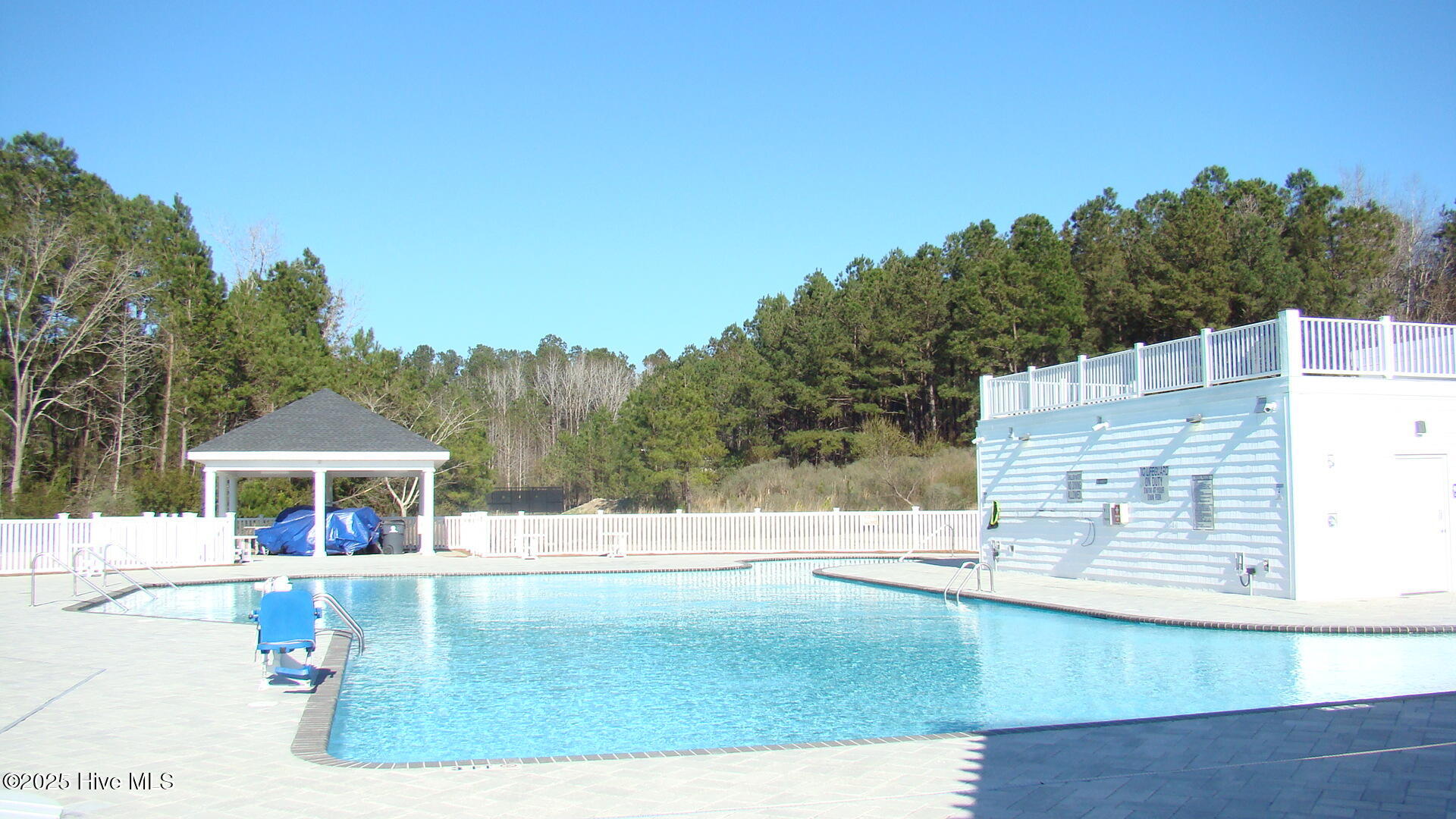 100516325 | Photo 68