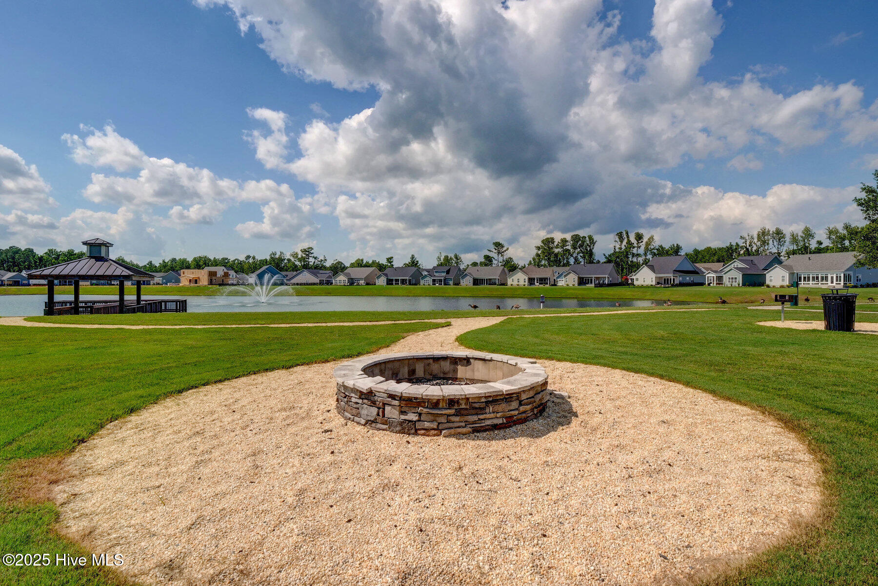 100544096 | Photo 56