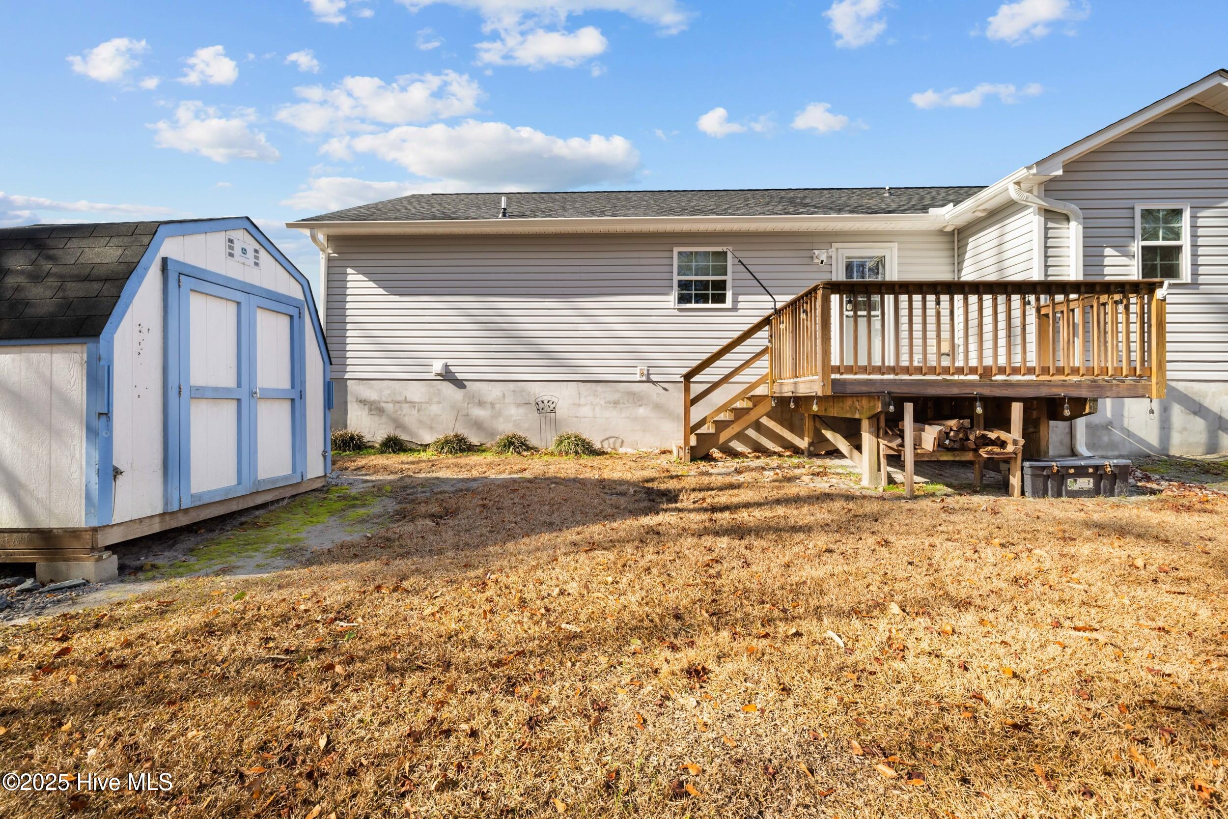 100568502 | Photo 35