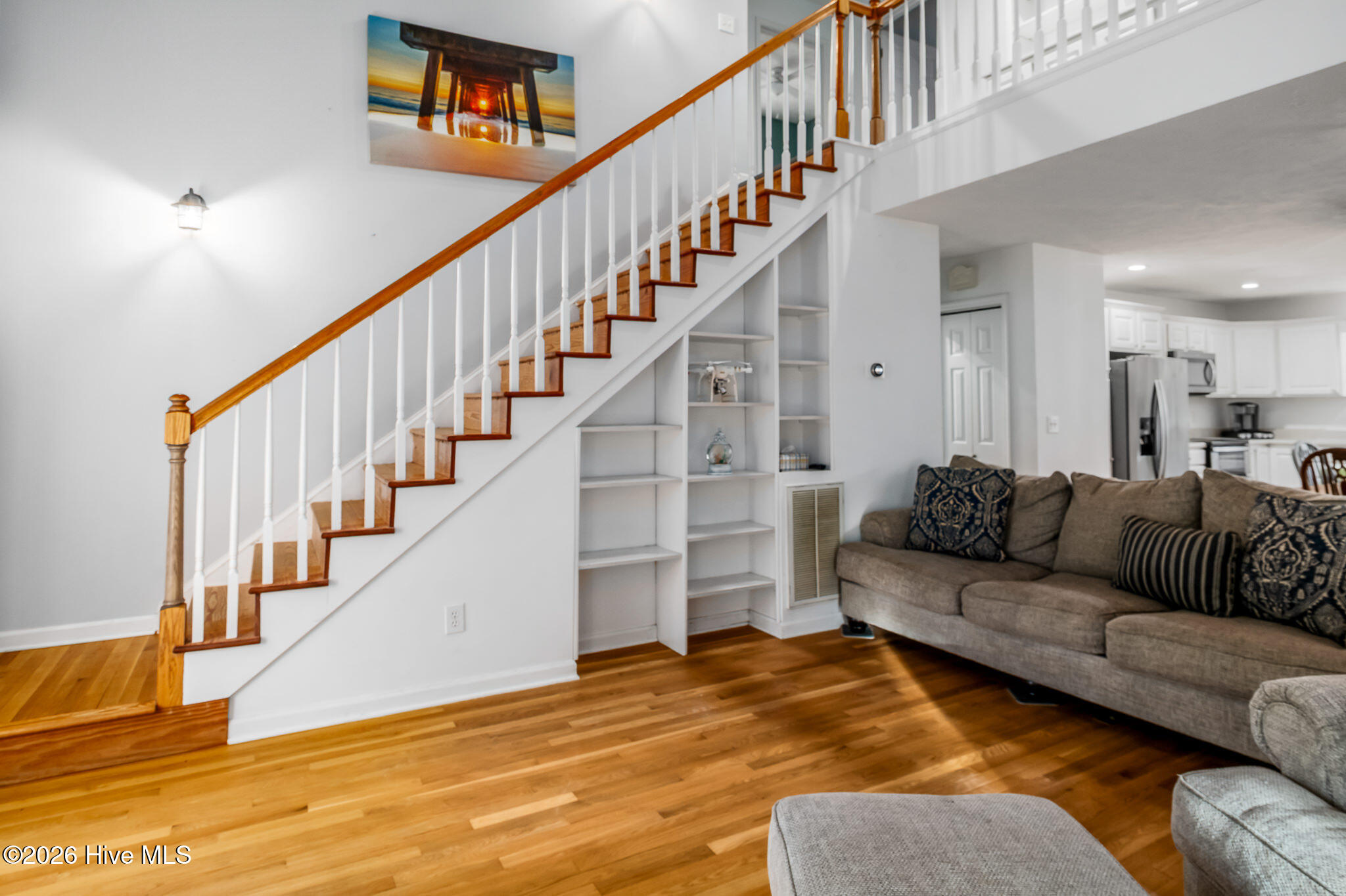 100549420 | Photo 22