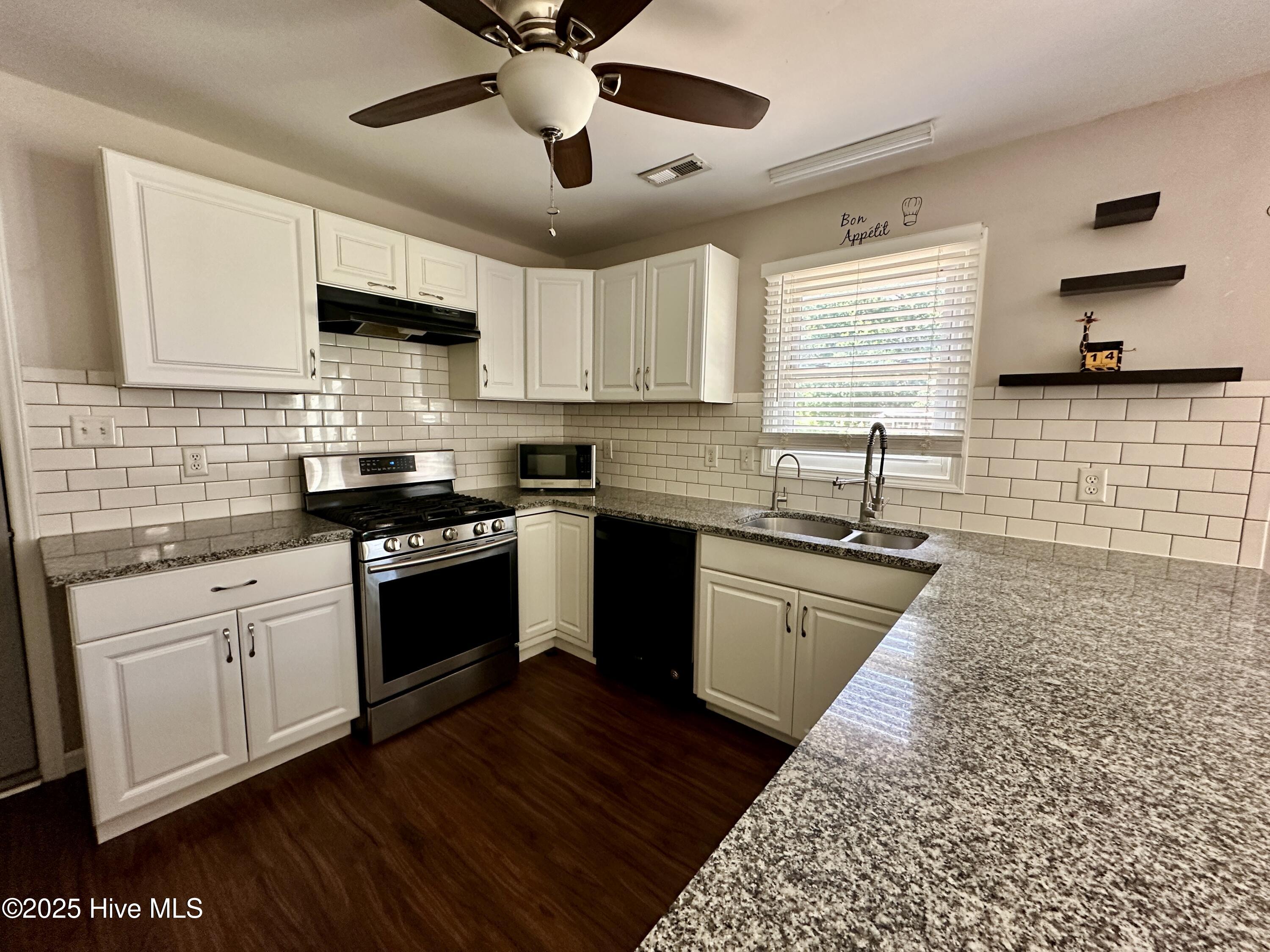 Homes for sale in Havelock, NC | 313 Deacon Ct, Havelock, NC 28532 | MLS# 100525747