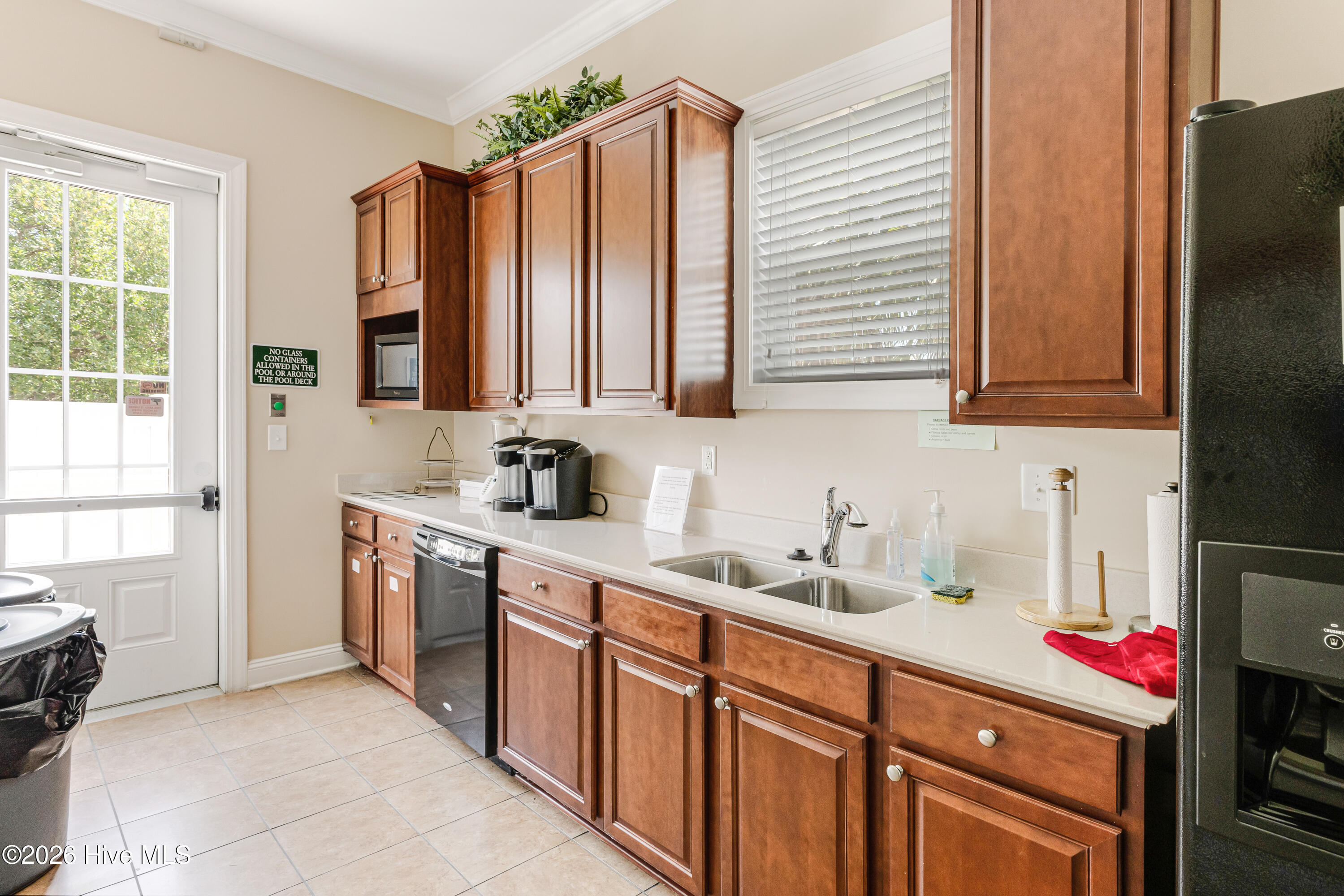 100558549 | Photo 19