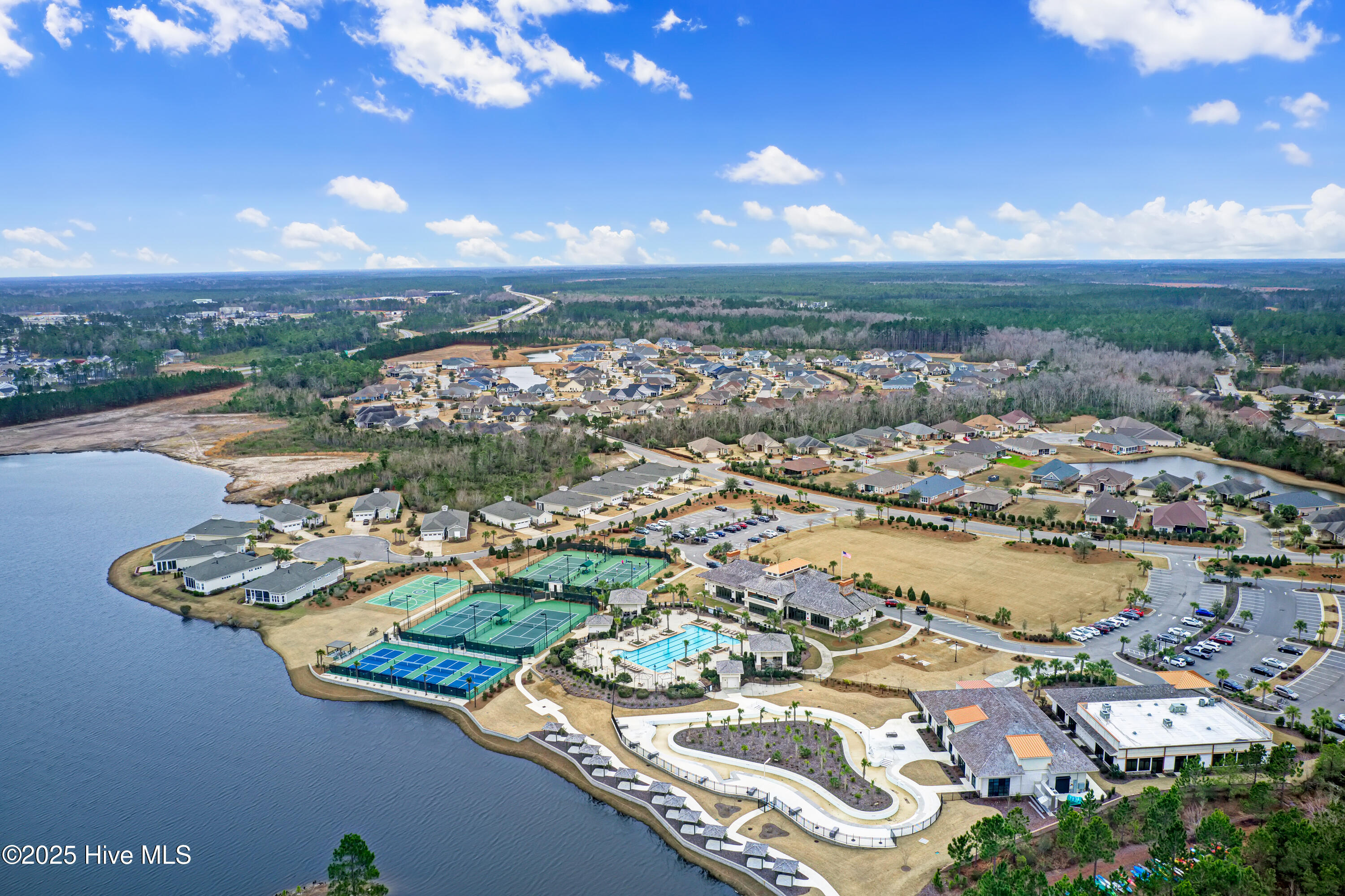 100557169 | Photo 82