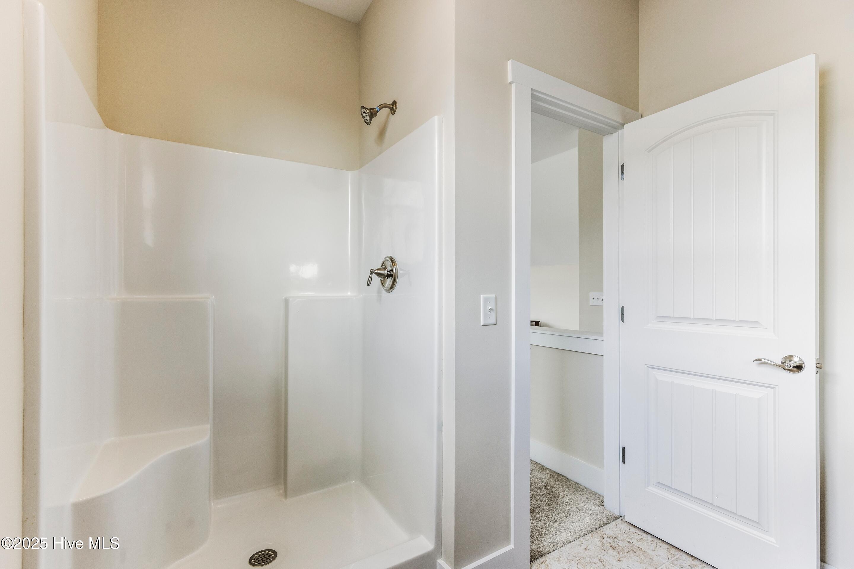 100542778 | Photo 40