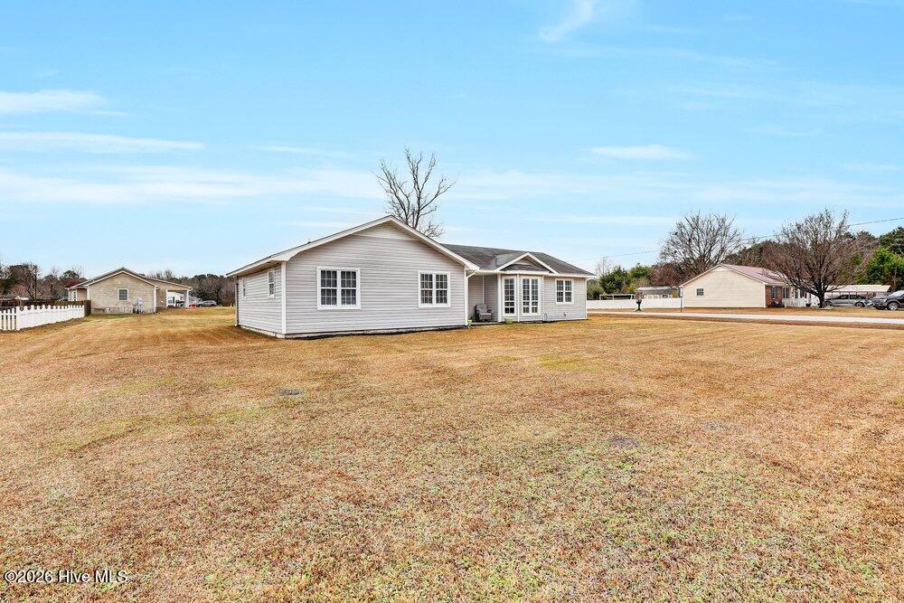 100552769 | Photo 24