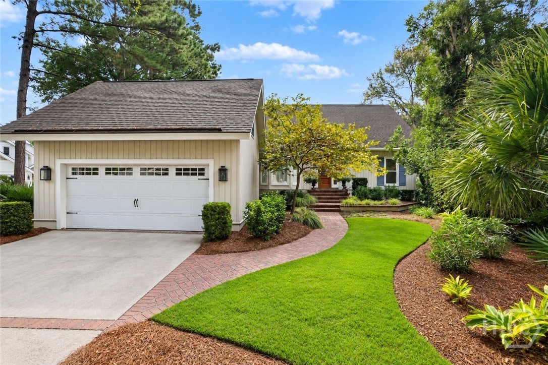 Photo 1 of Single family home for sale at 16 Cricket Ct, Savannah, GA 31411 | MLS# SA366093 | Listing updated on 2026-10-08