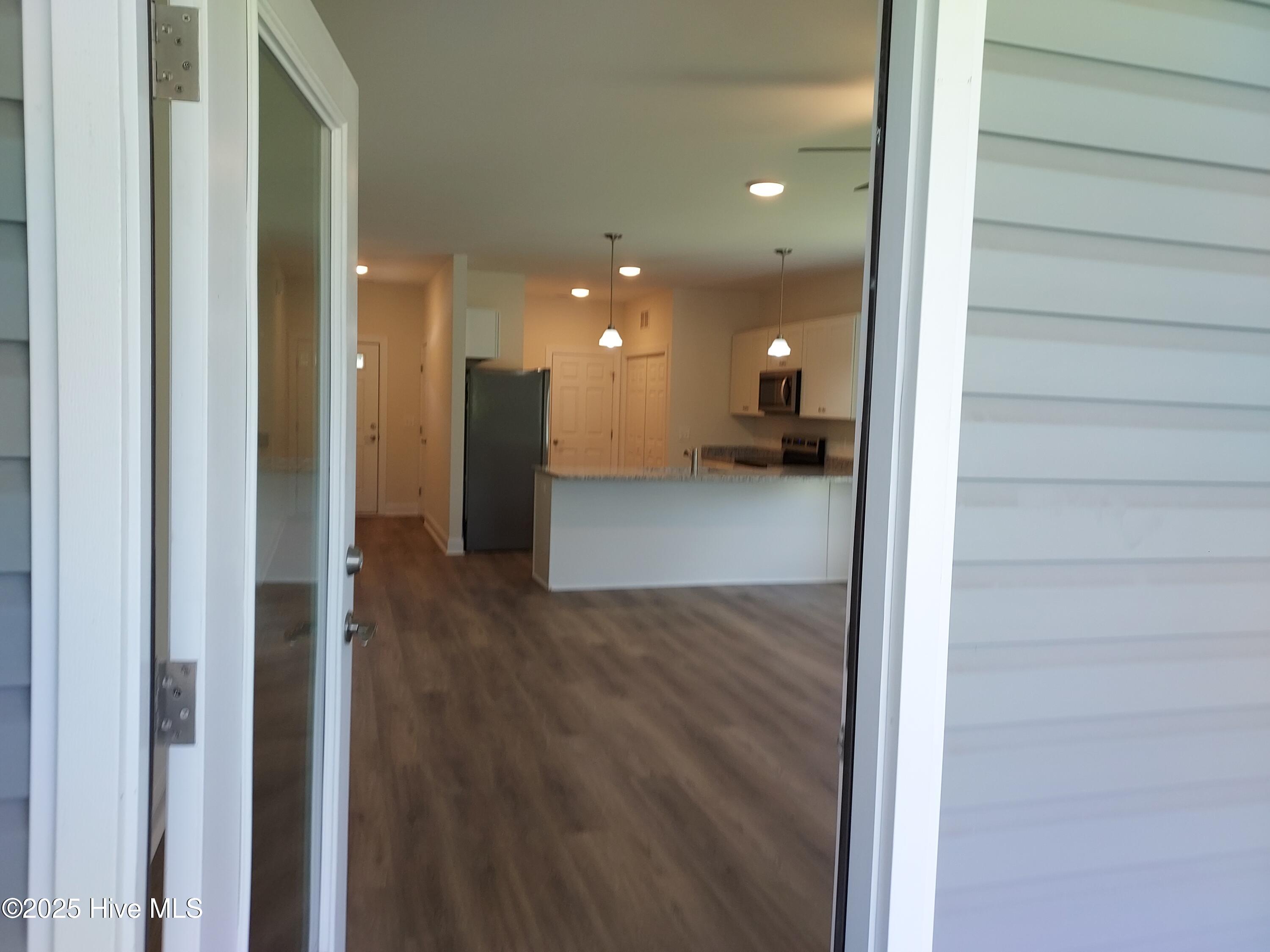 100512764 | Photo 10