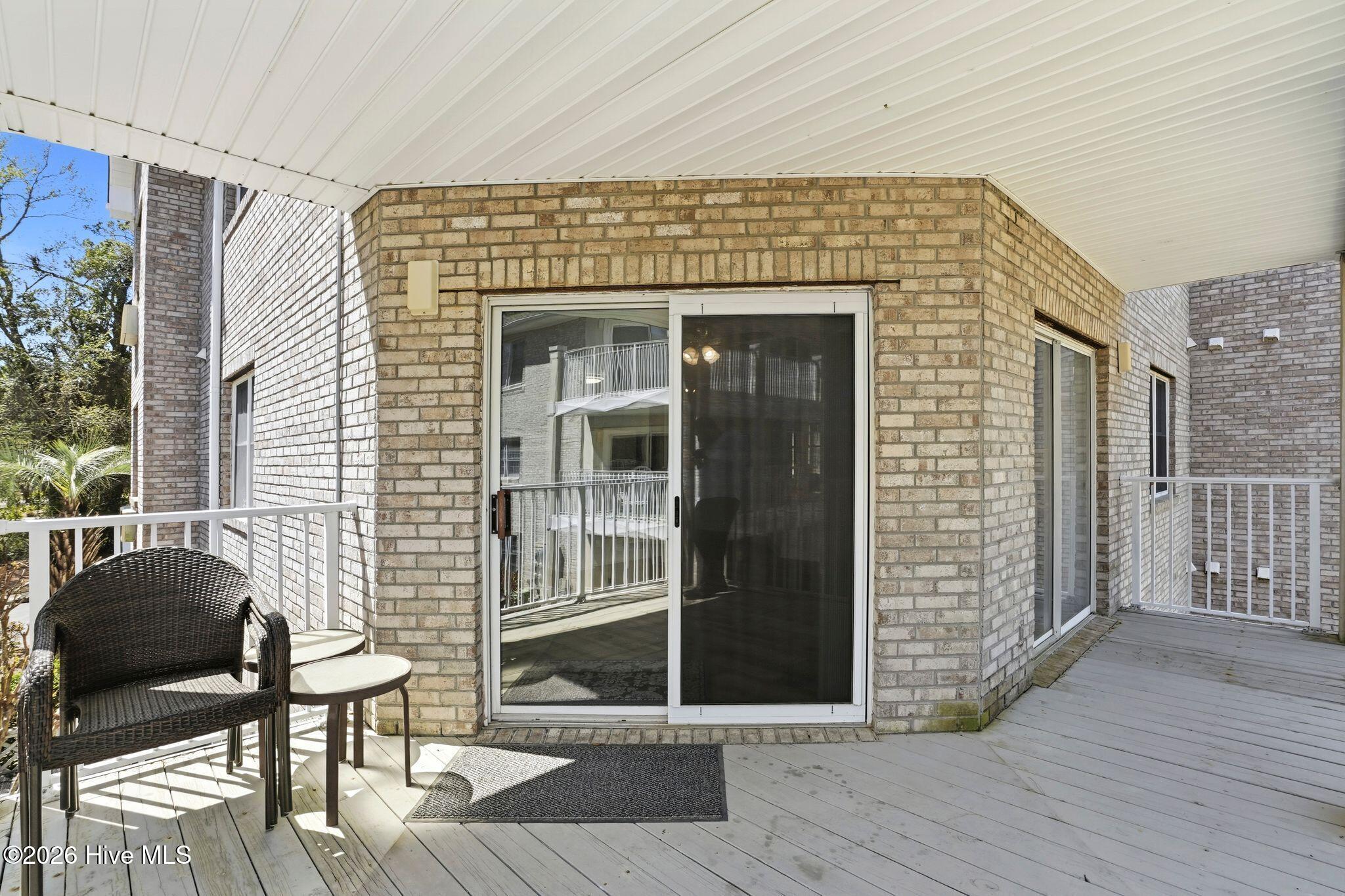 100564188 | Photo 22