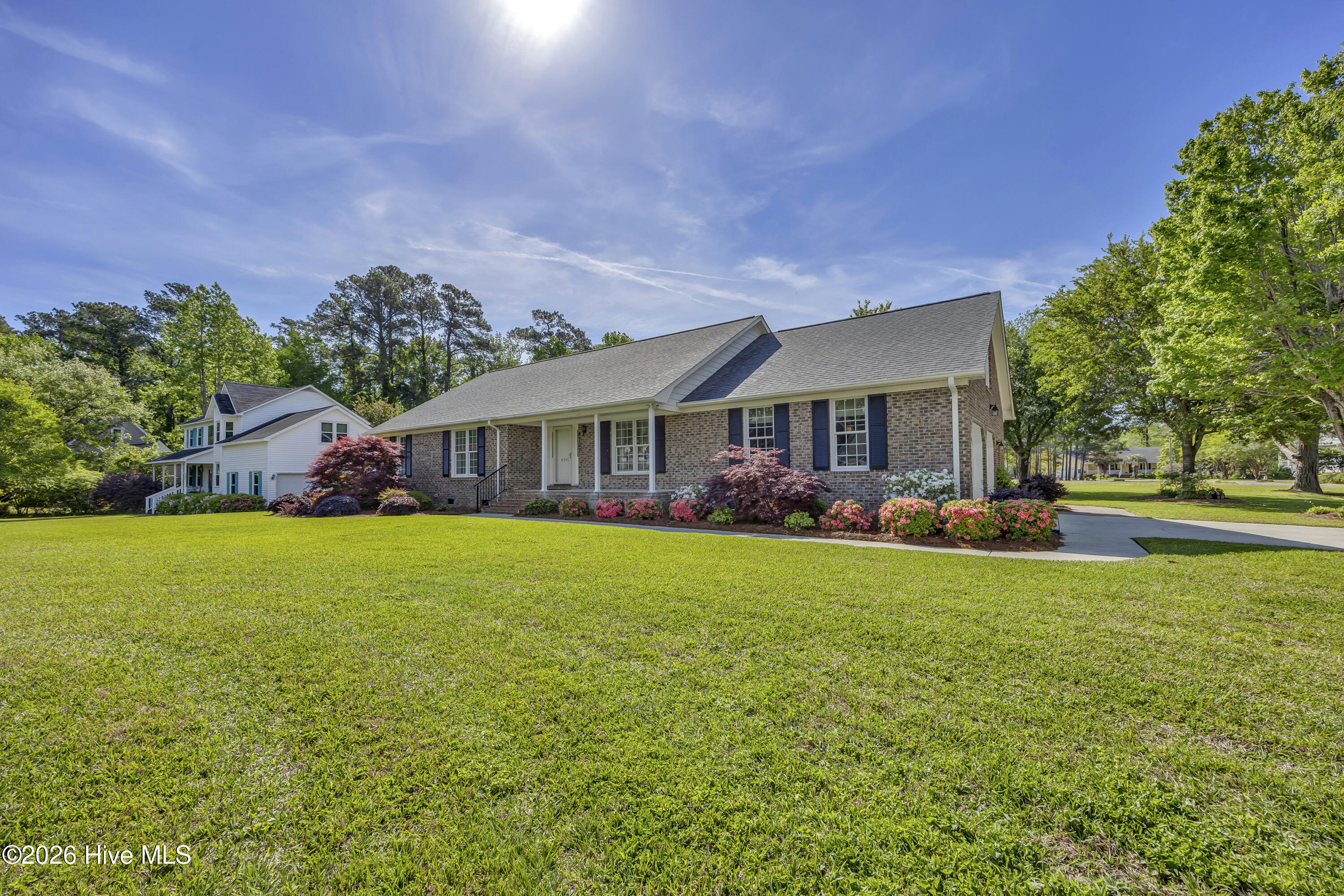 100567134 | Photo 10