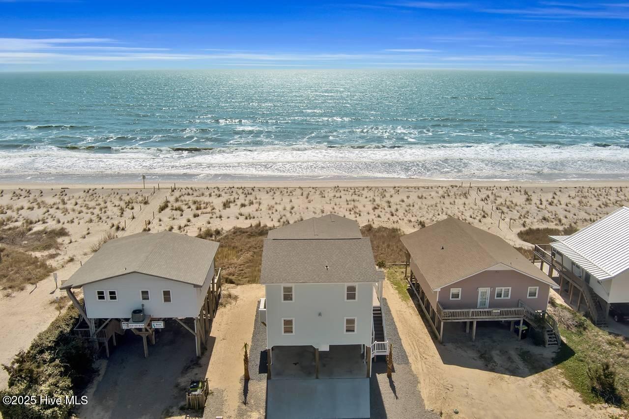 100484000 | Photo 50