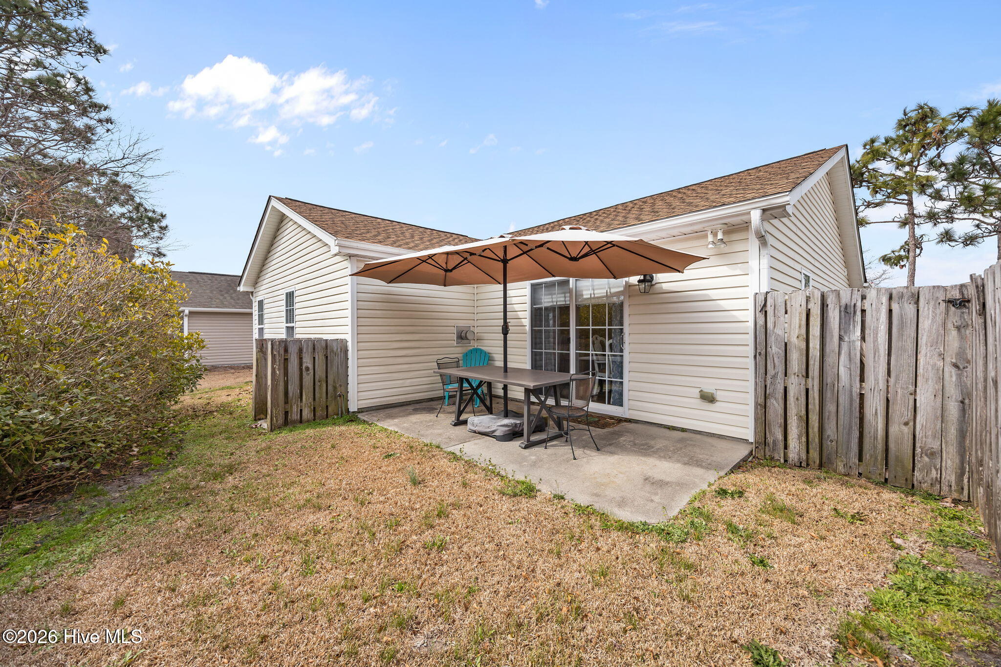 100557016 | Photo 37