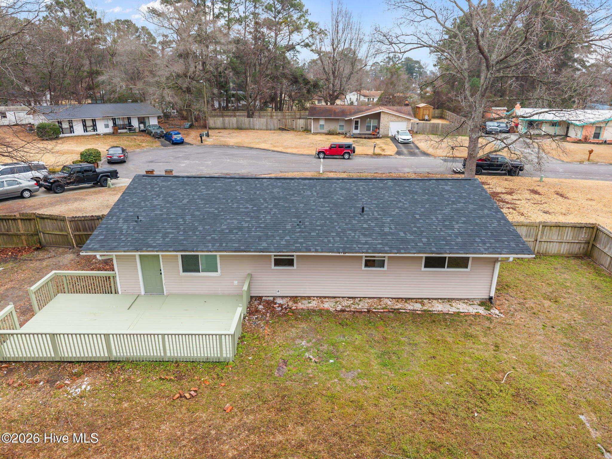 100552306 | Photo 36