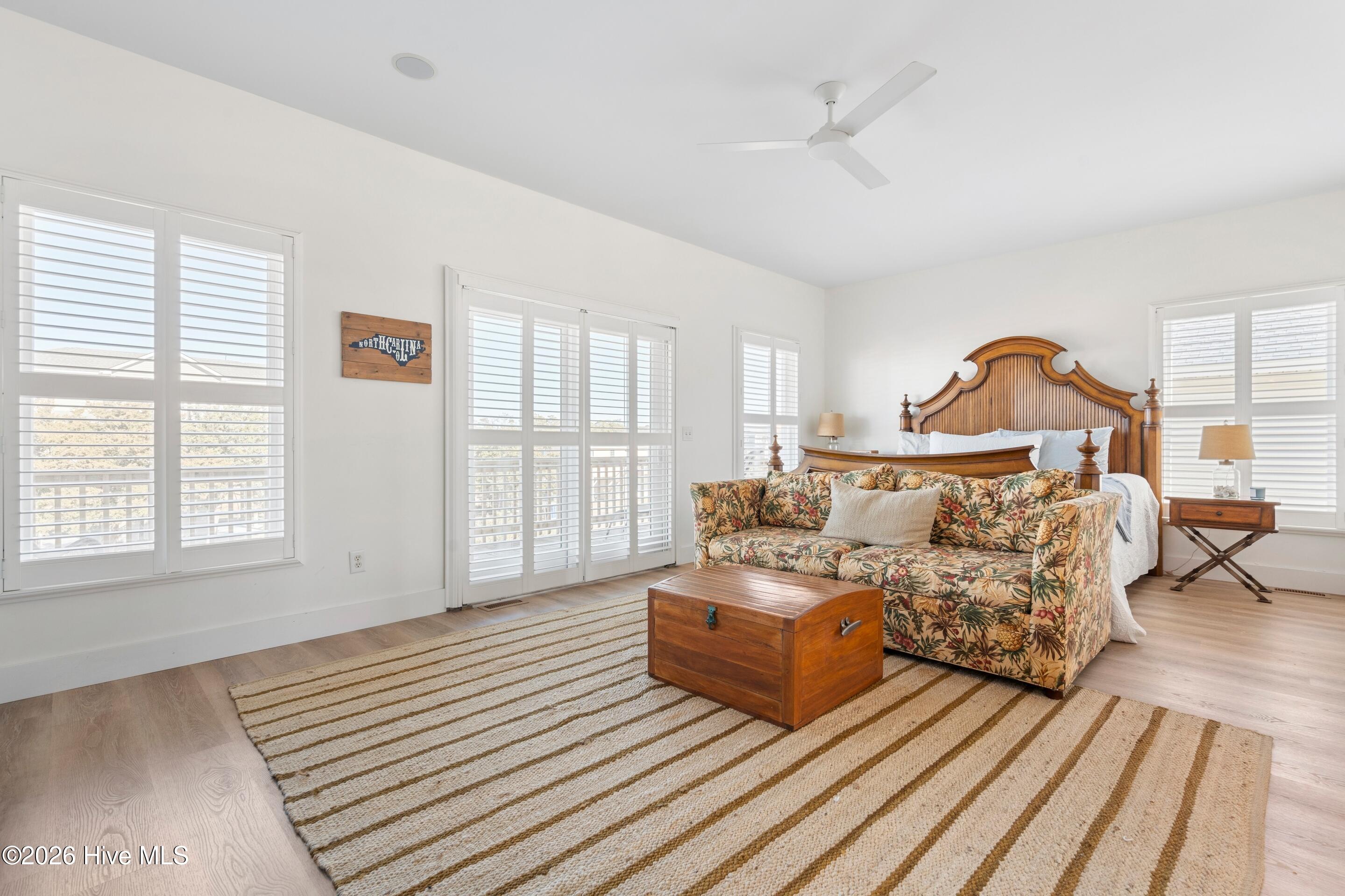 100549309 | Photo 34