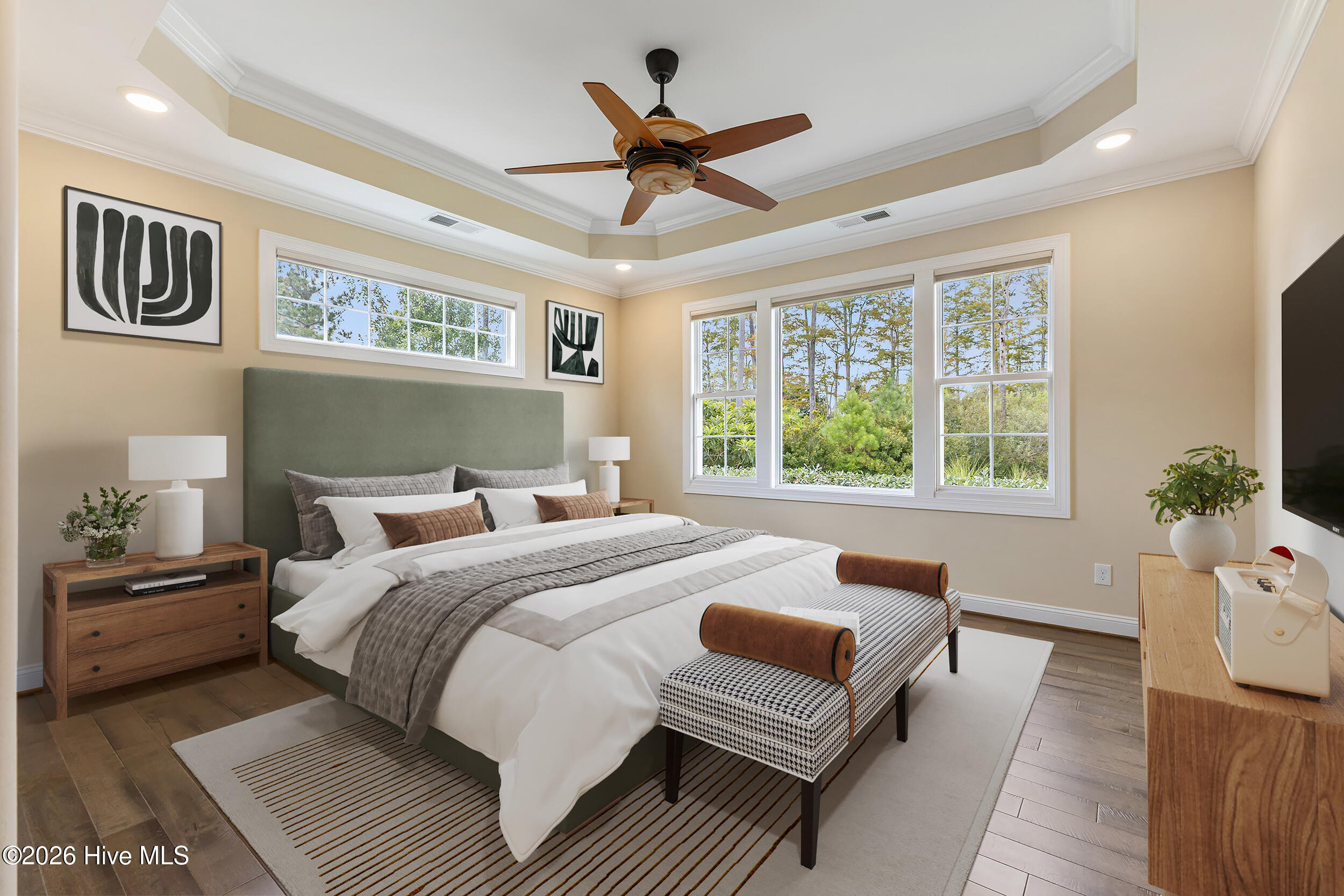 100534390 | Photo 30