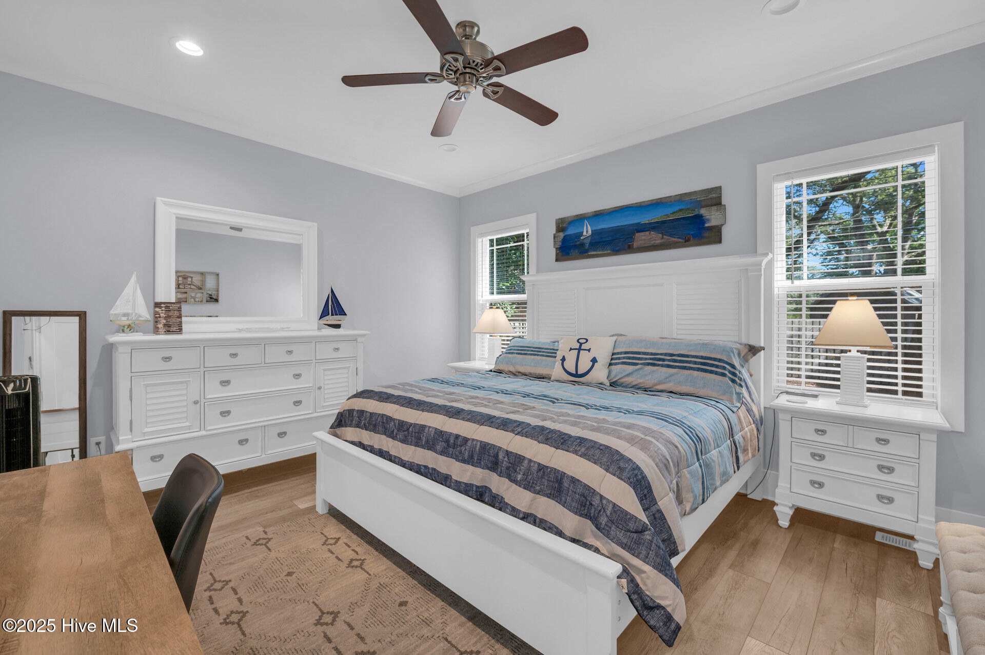 100538274 | Photo 16