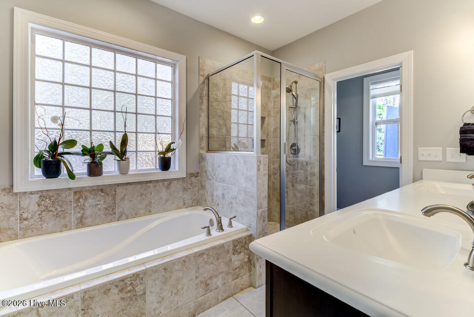 100553101 | Photo 15