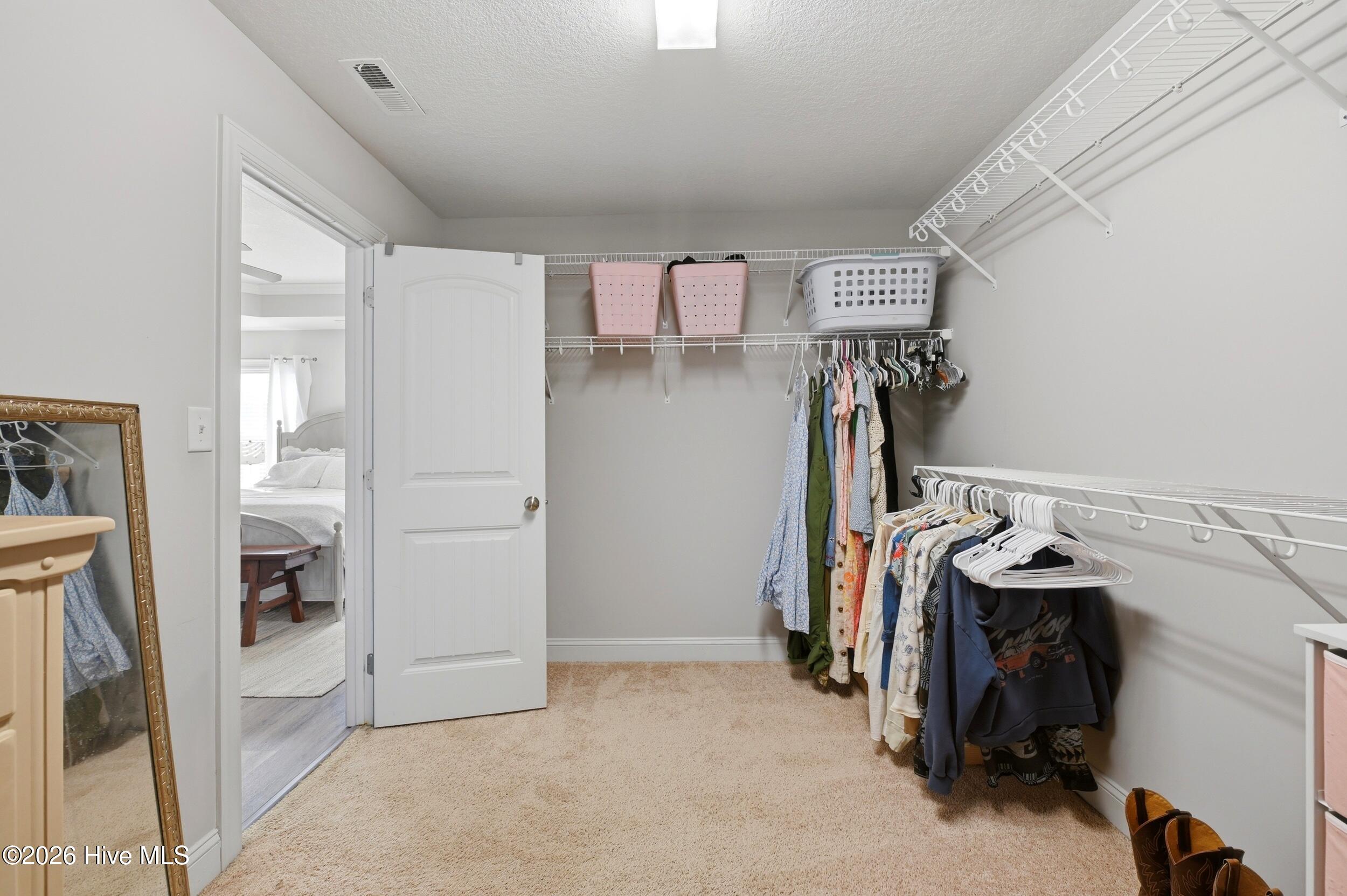 100567654 | Photo 14