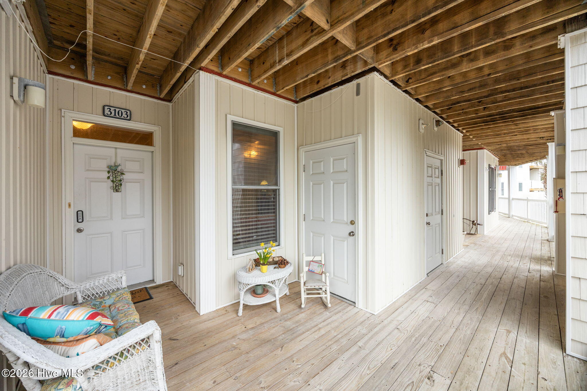 100556722 | Photo 41