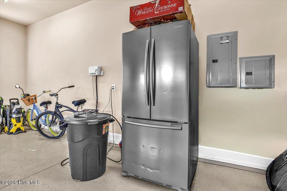 100553917 | Photo 68