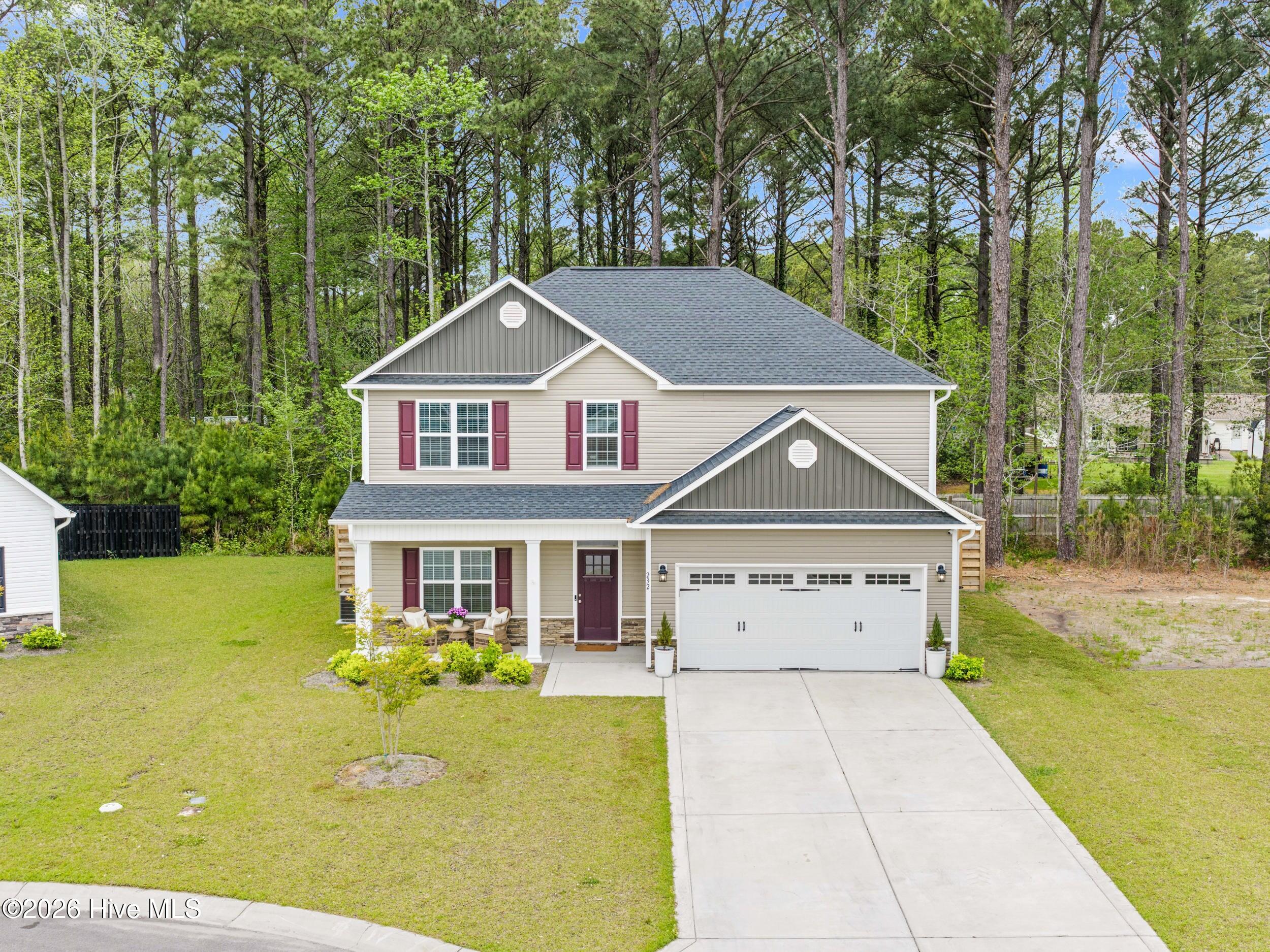 100569509 | Photo 63