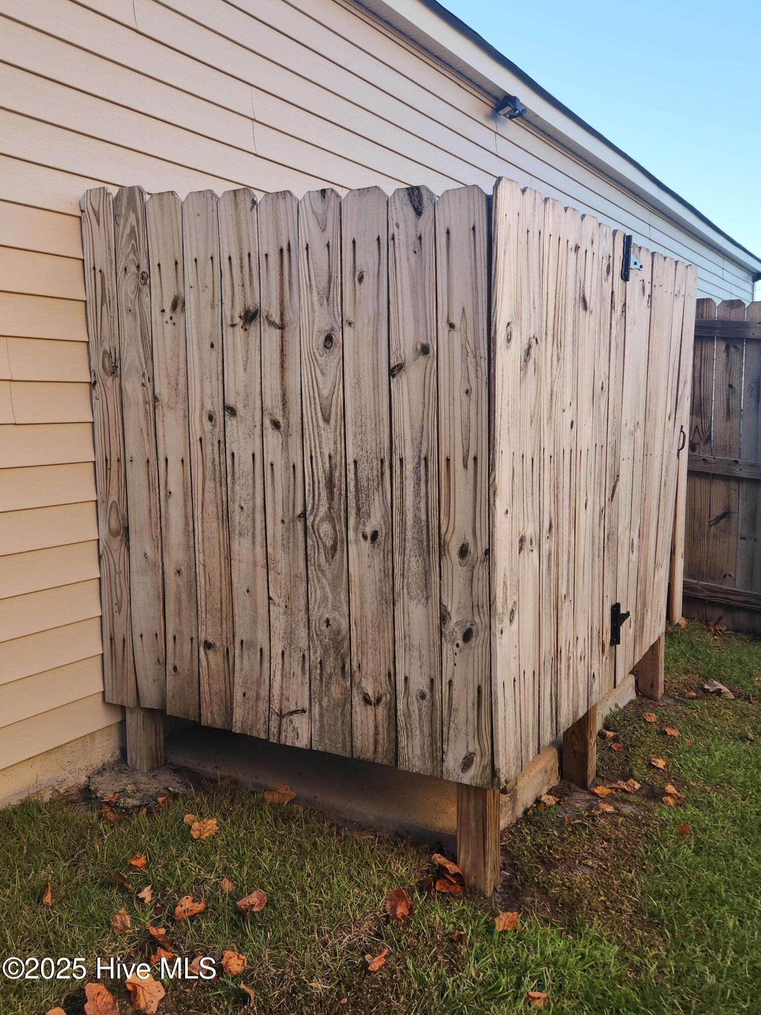 100539235 | Photo 42