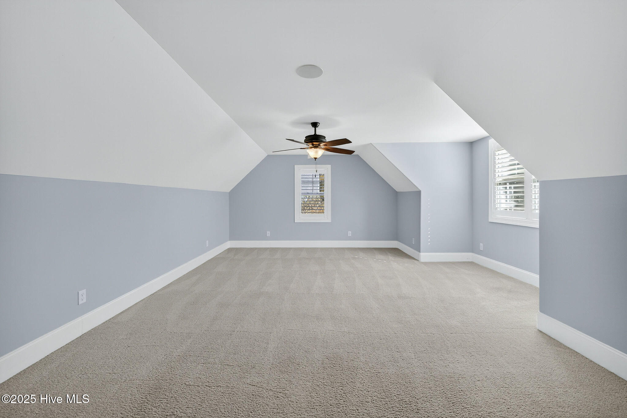 100559766 | Photo 59