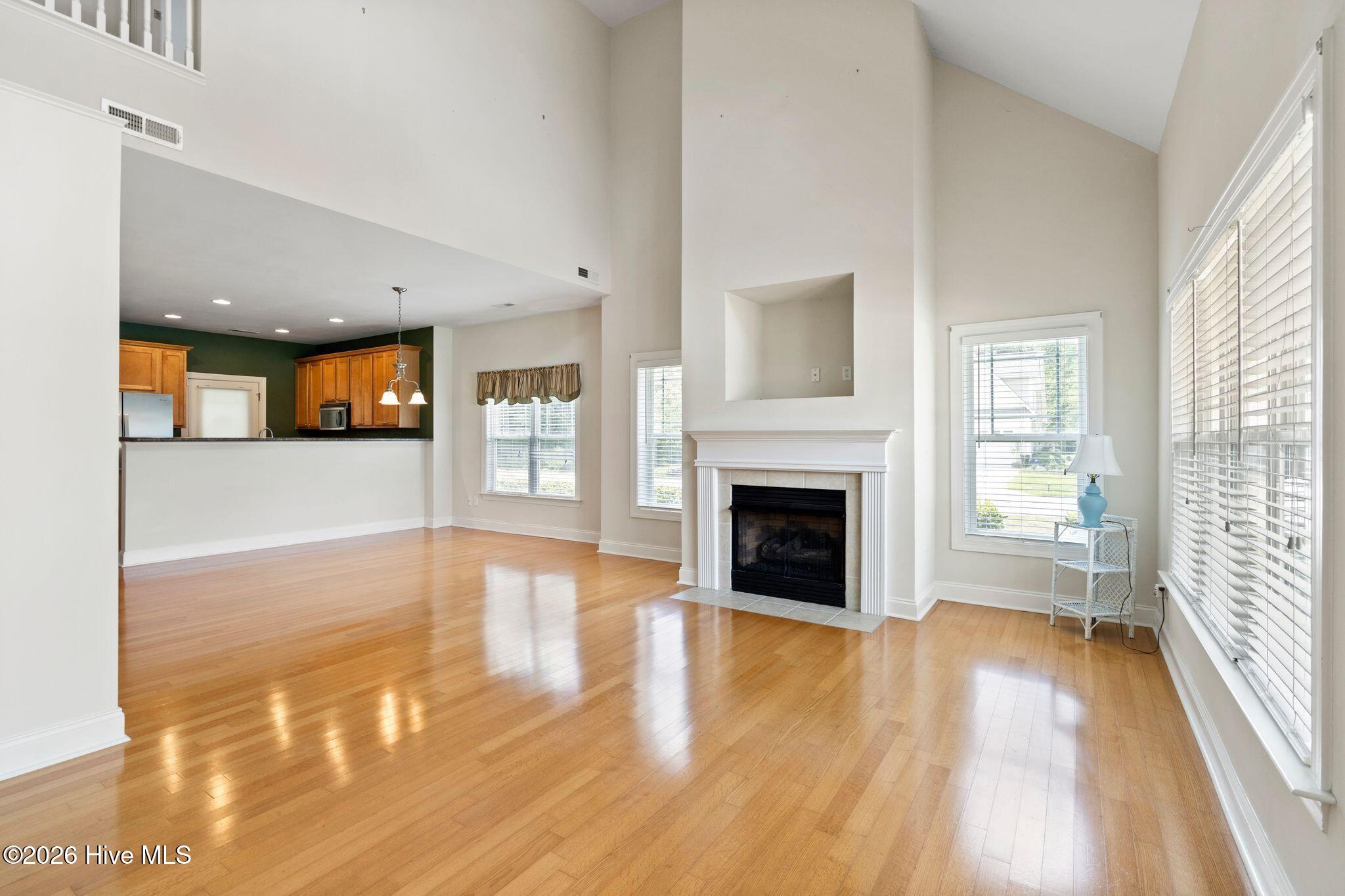 100573497 | Photo 5