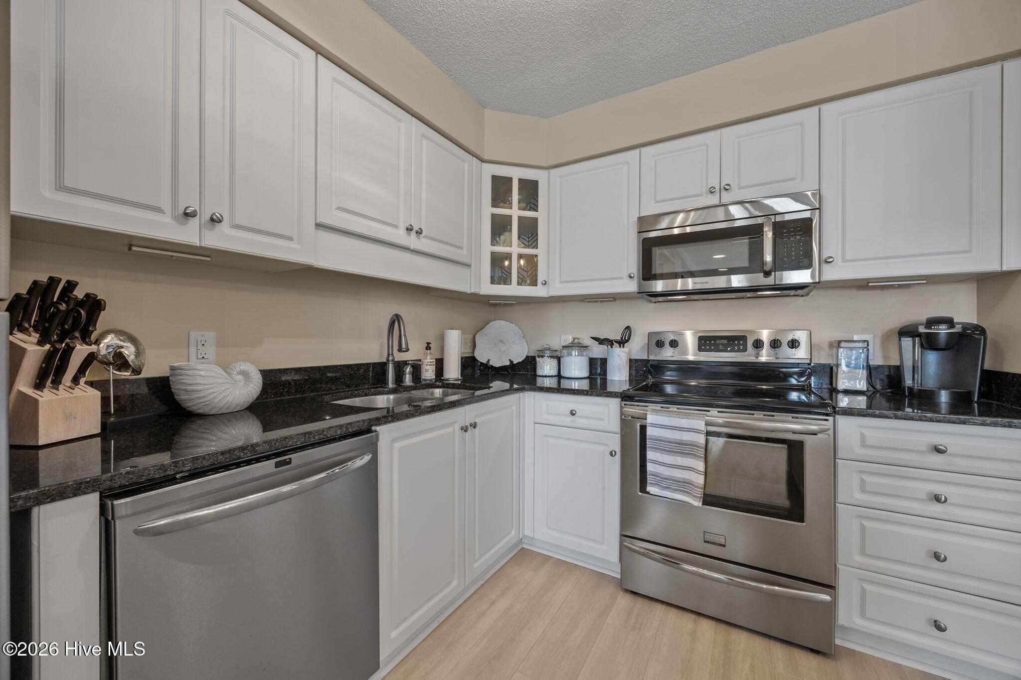 100563759 | Photo 10