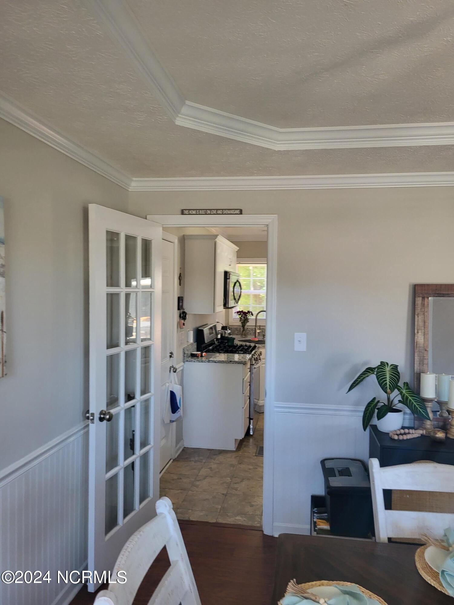 100568471 | Photo 21