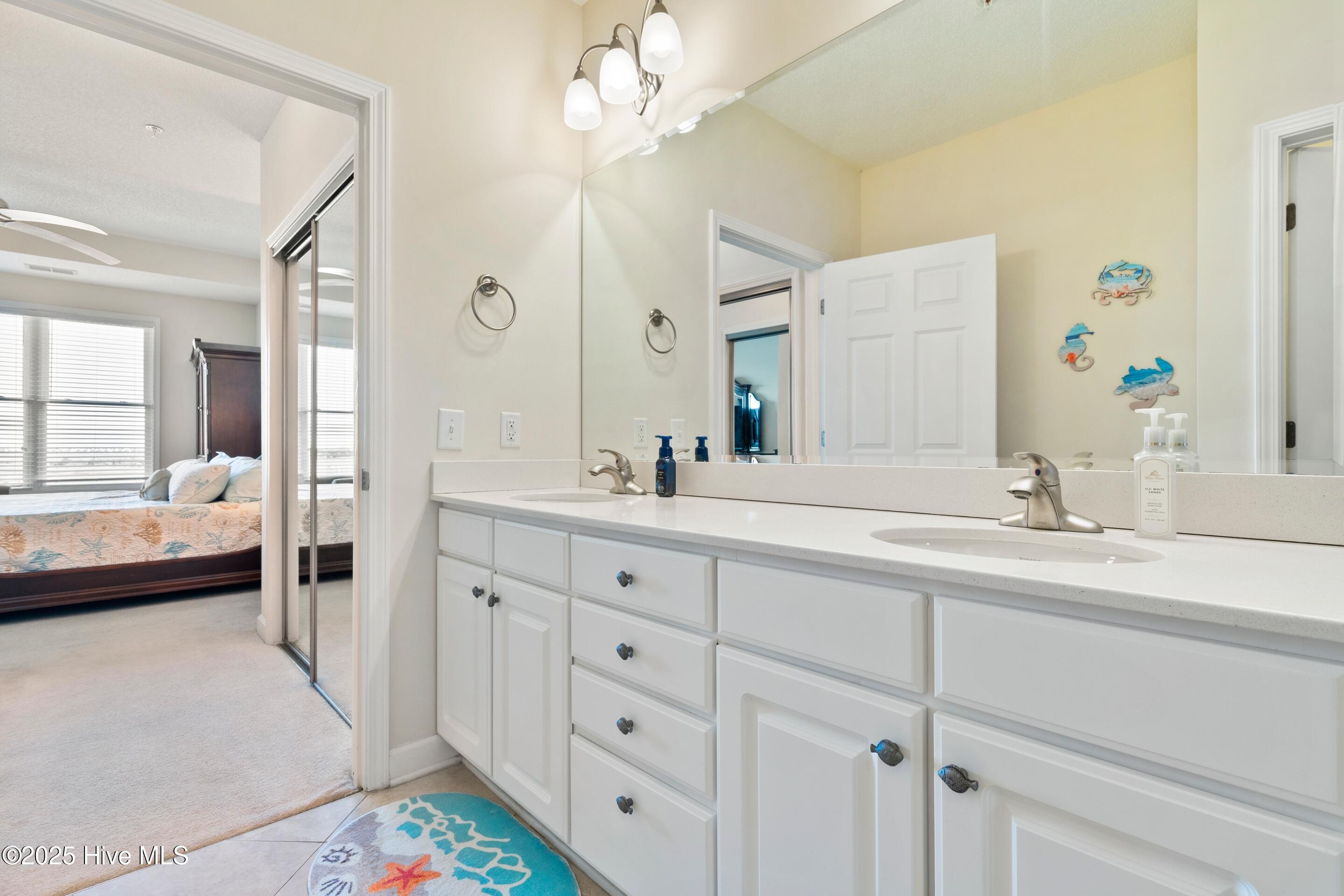 100547401 | Photo 22