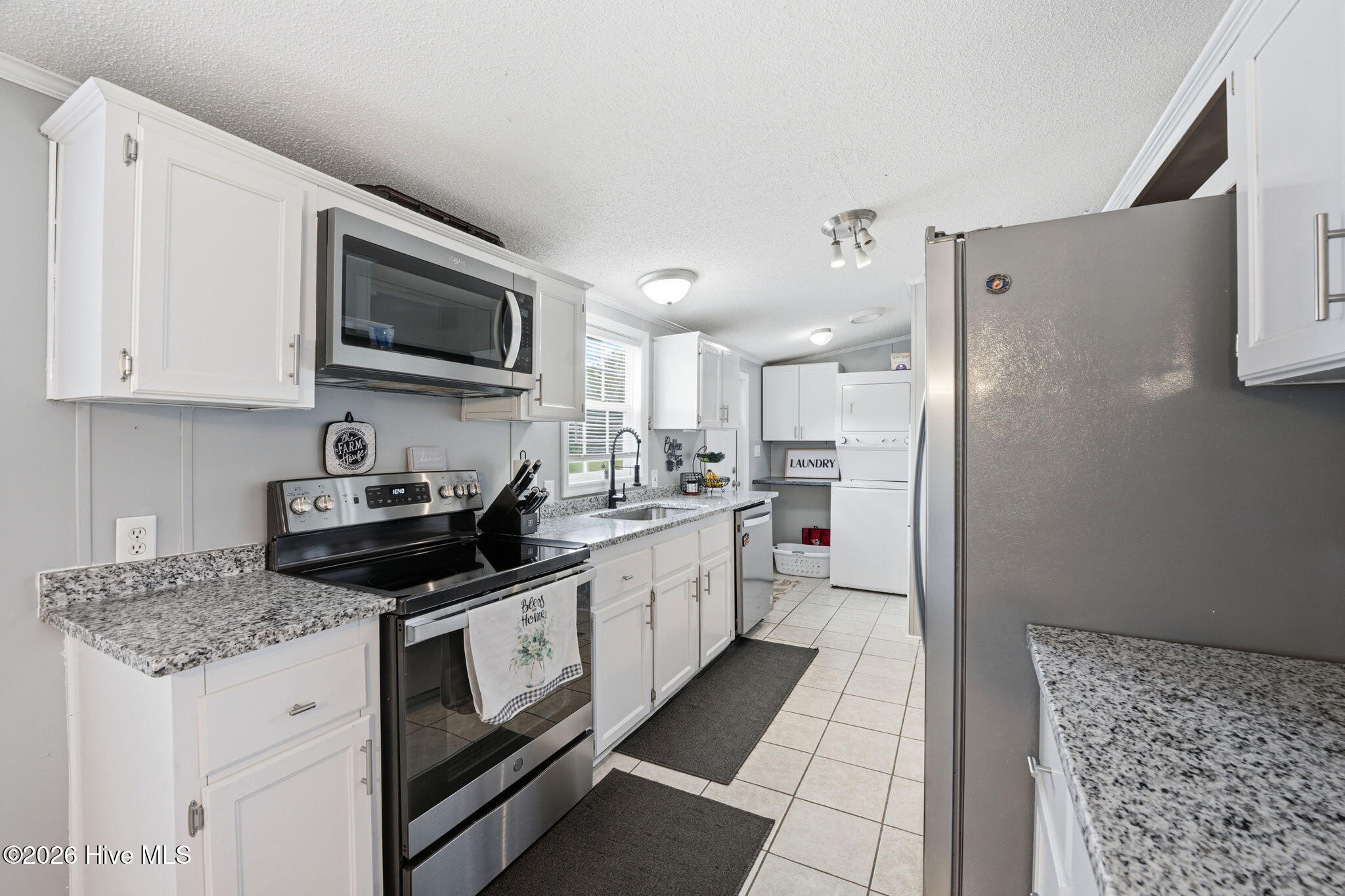 101 S Cherie Court,New Bern