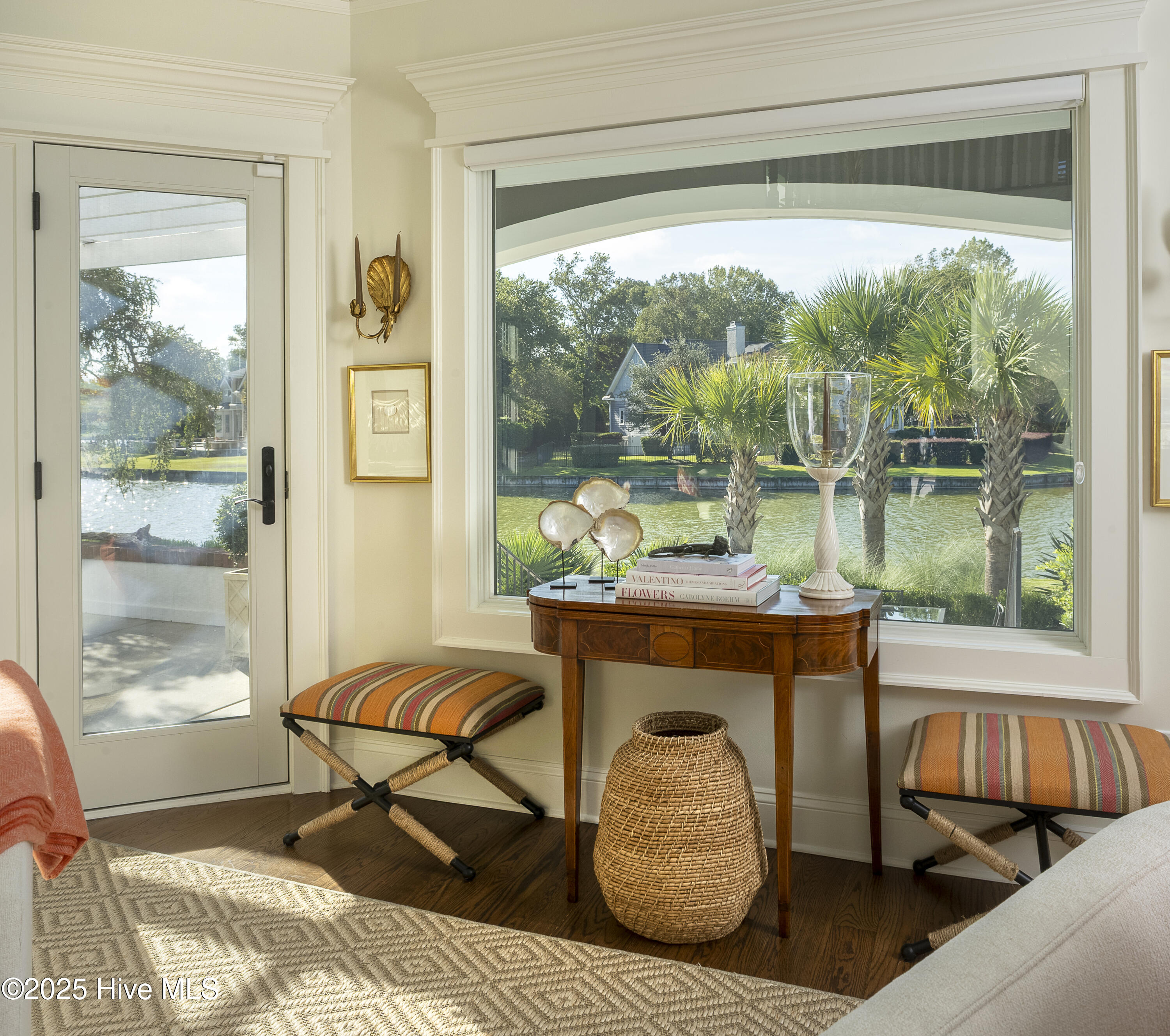 100536039 | Photo 17