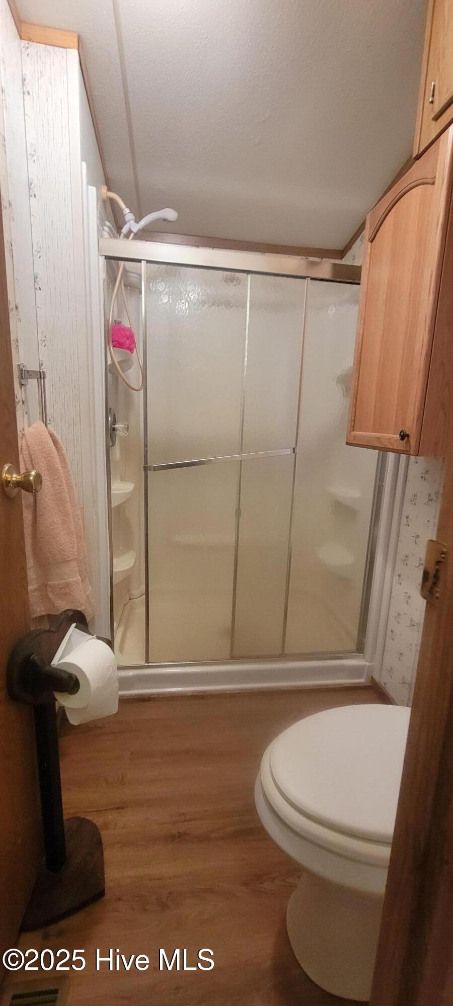 100543288 | Photo 30