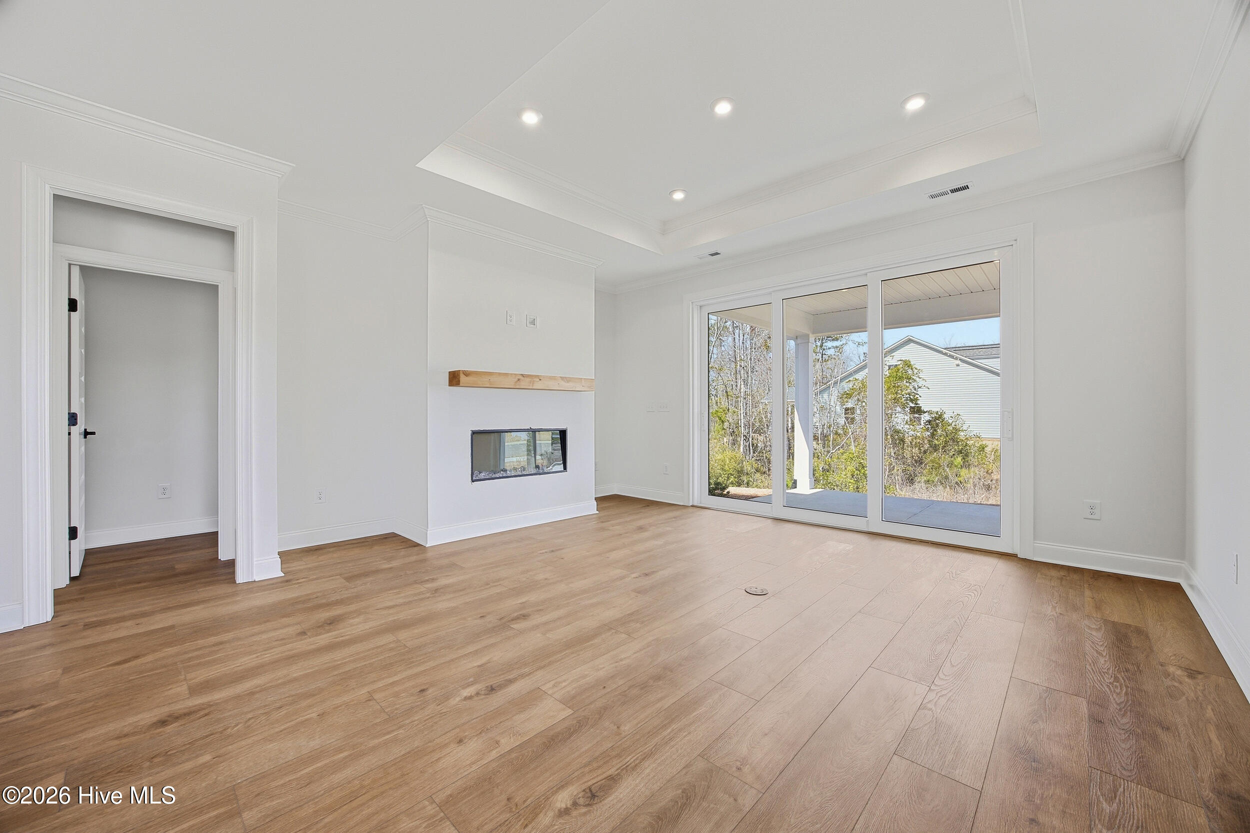 100540369 | Photo 16