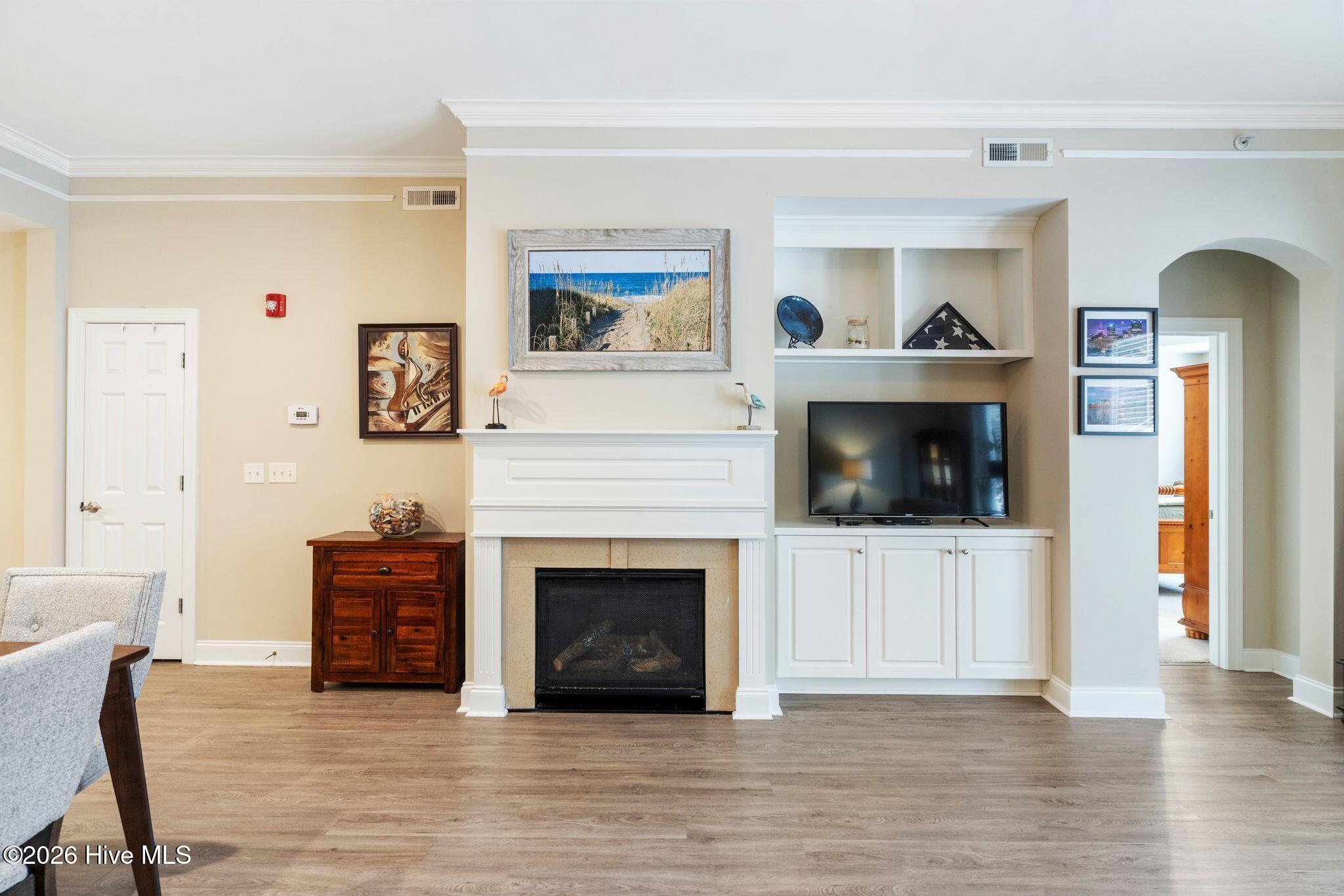 100555450 | Photo 16