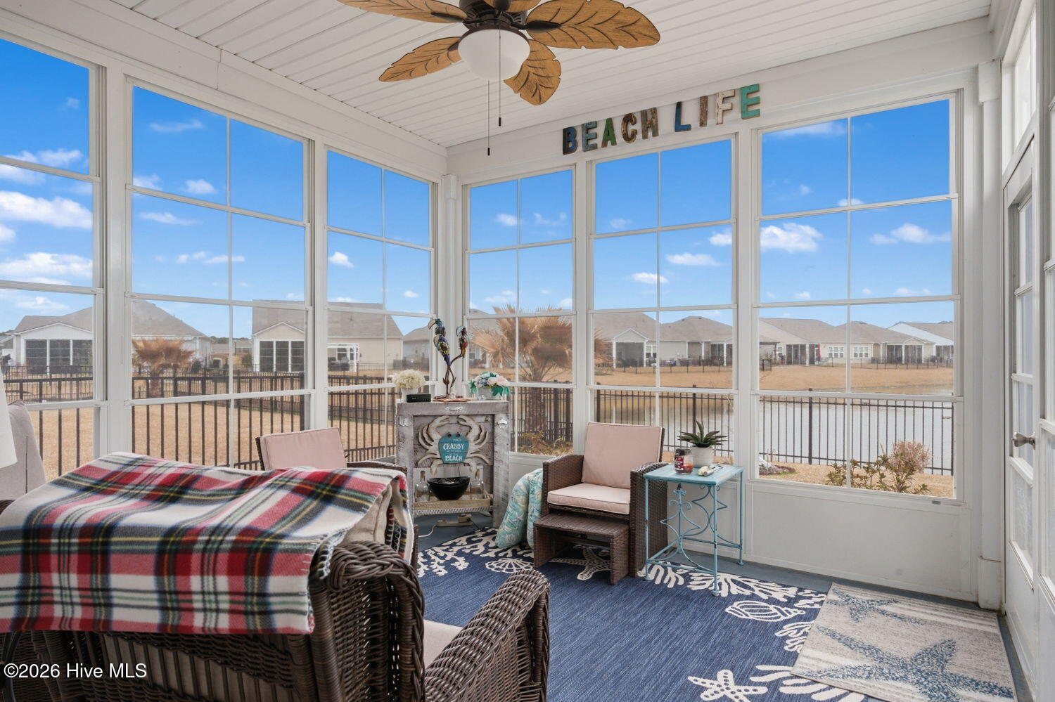 100555393 | Photo 35