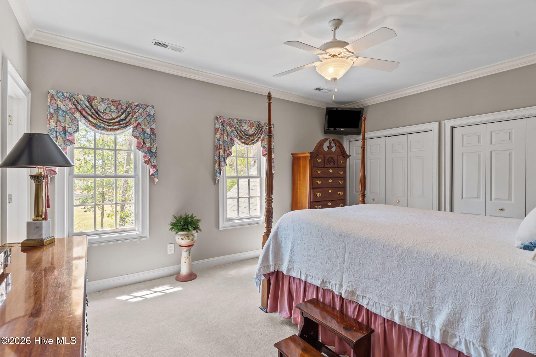 100564418 | Photo 32