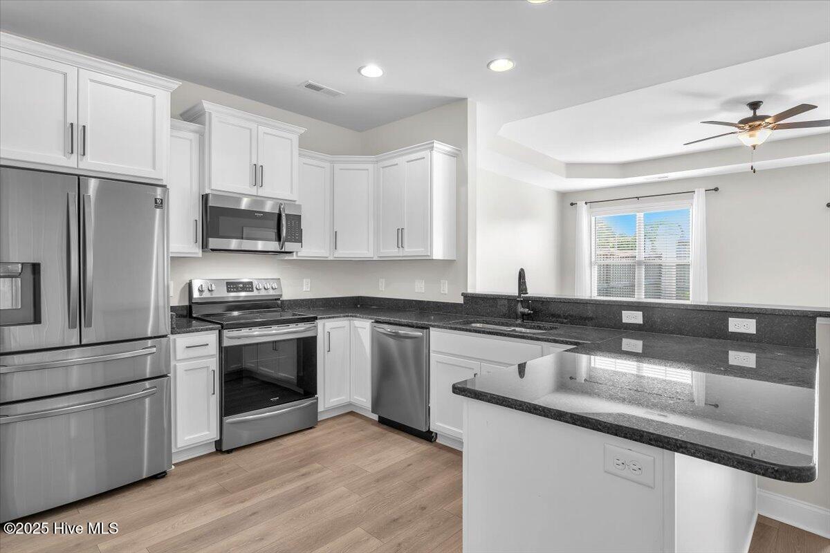 100527070 | Photo 10