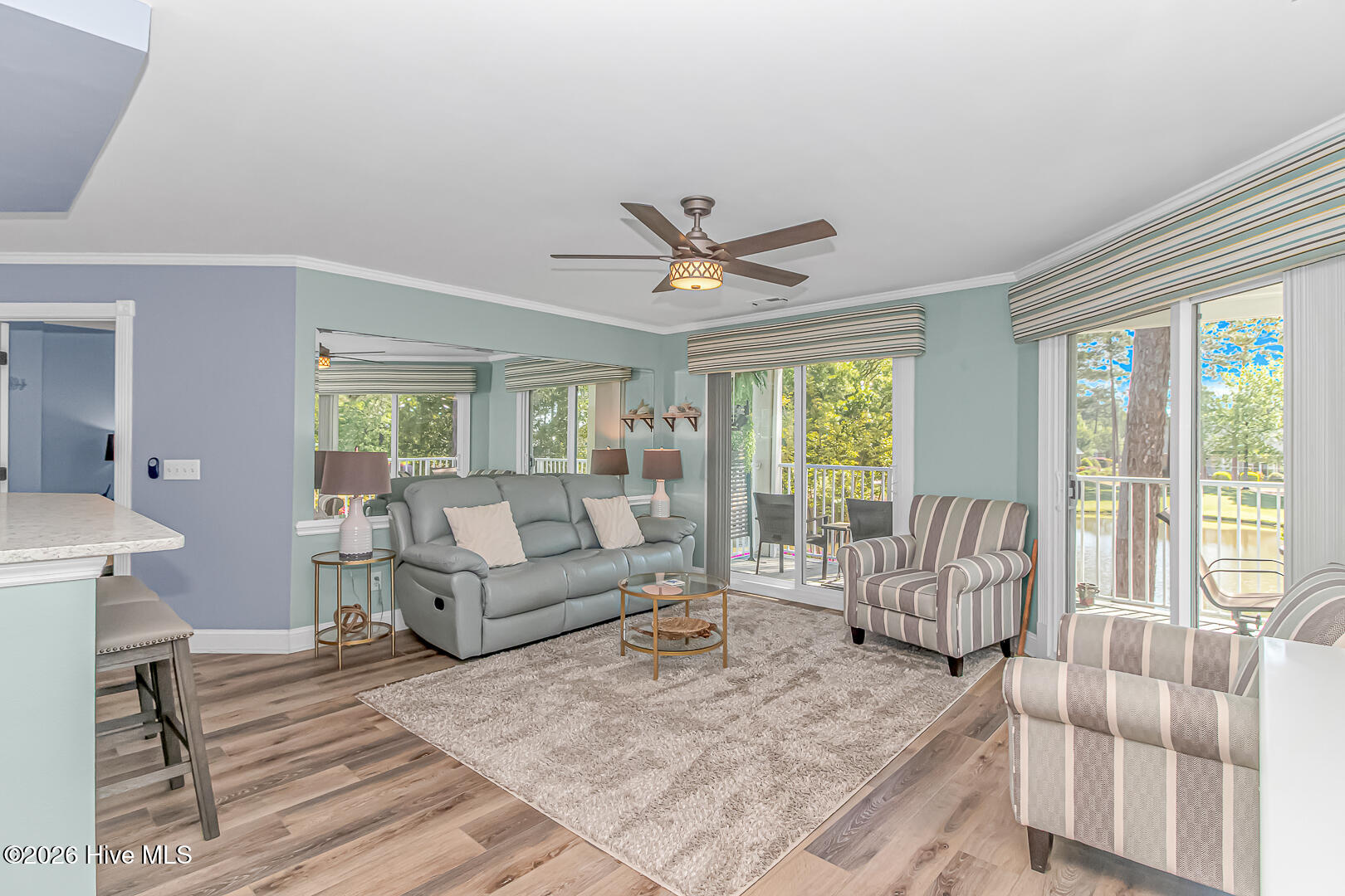 100566591 | Photo 11