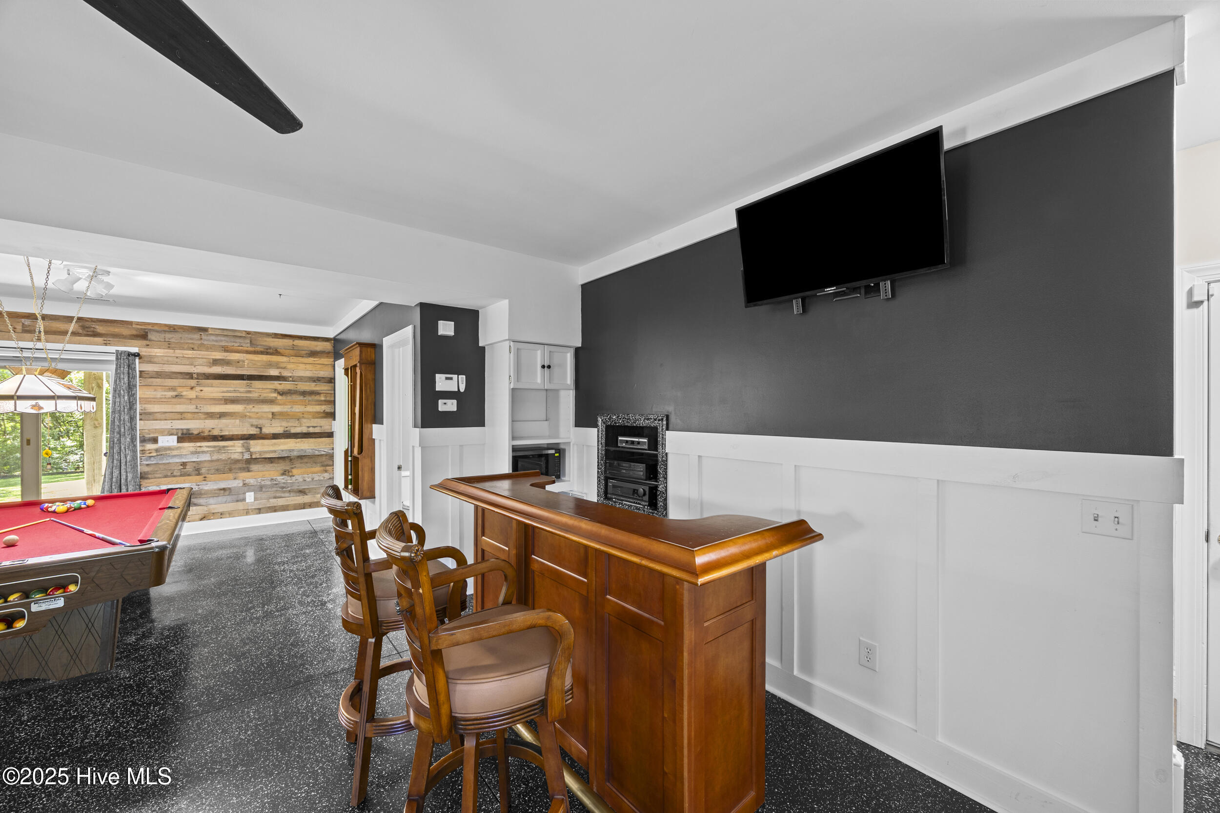 100519629 | Photo 58