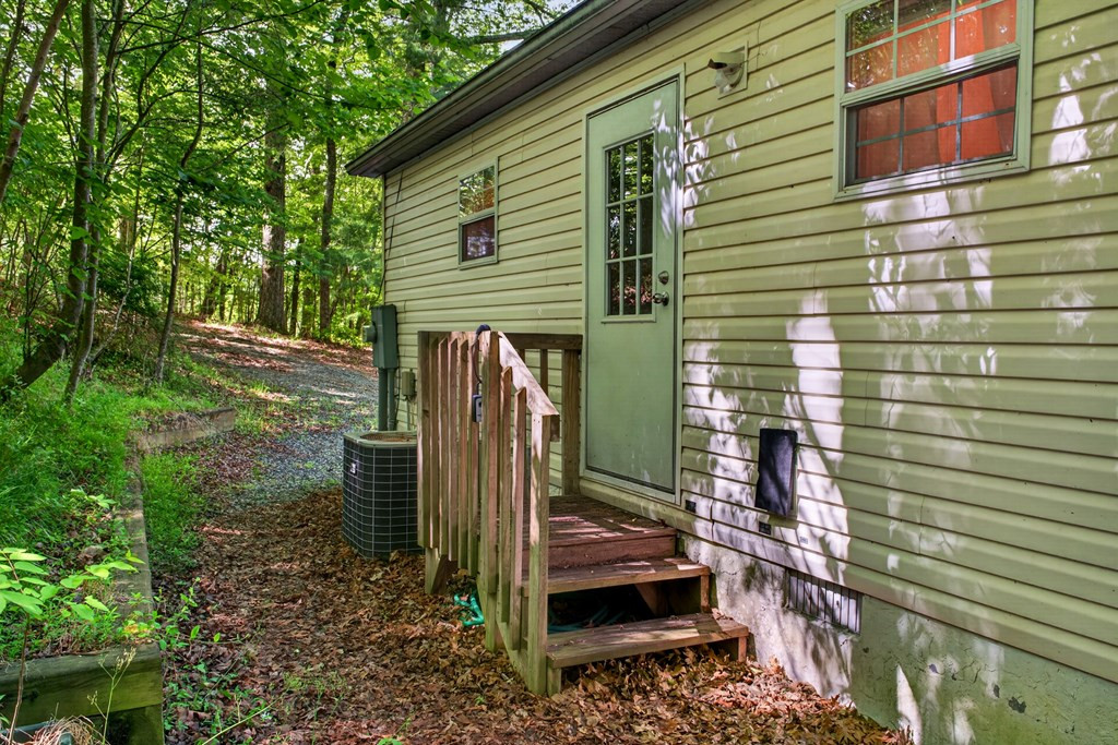 Exterior photo of 282 W Cherry Road, Hayesville, NC 28904. MLS: 98544632