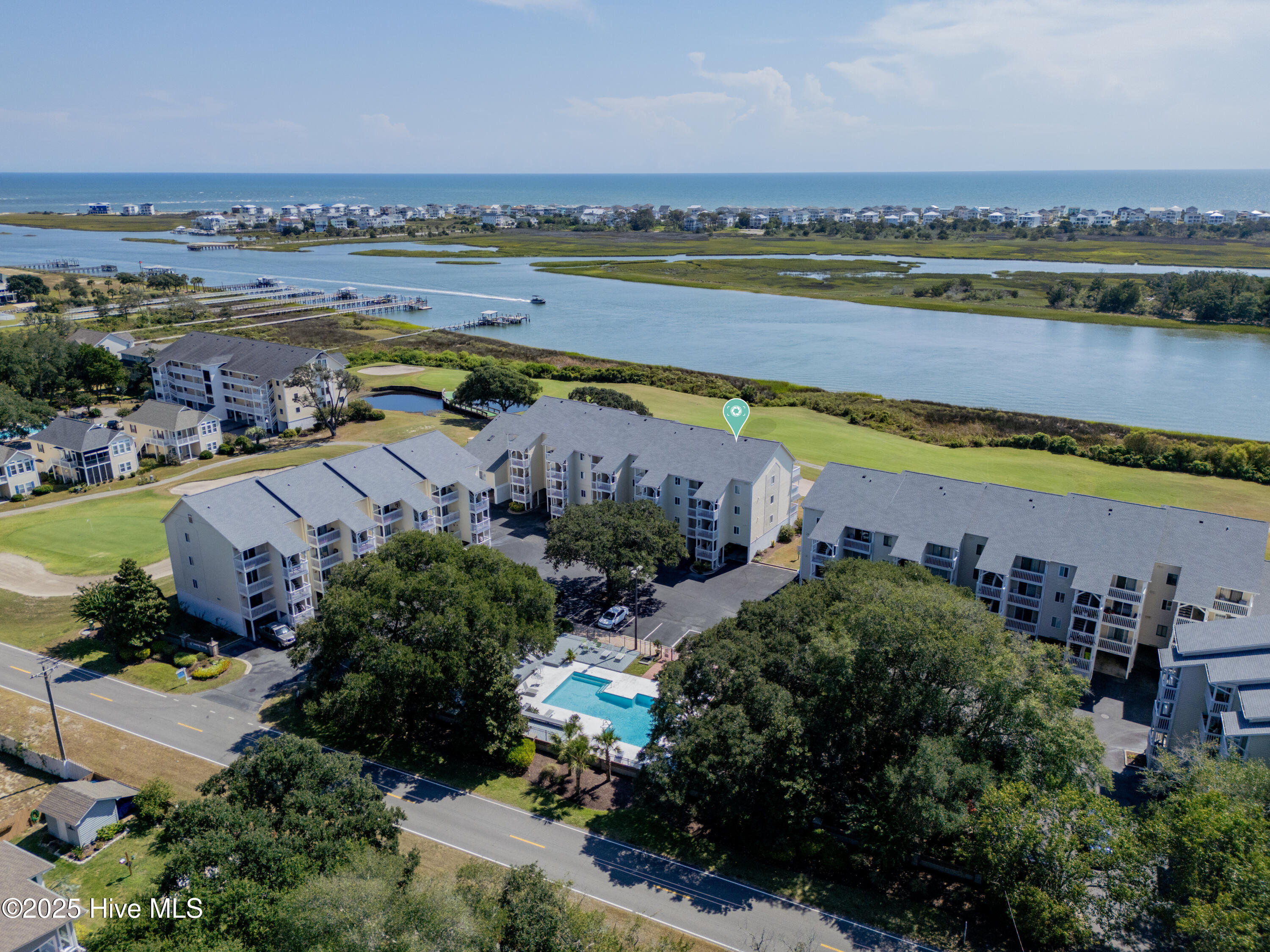 100533444 | Photo 41