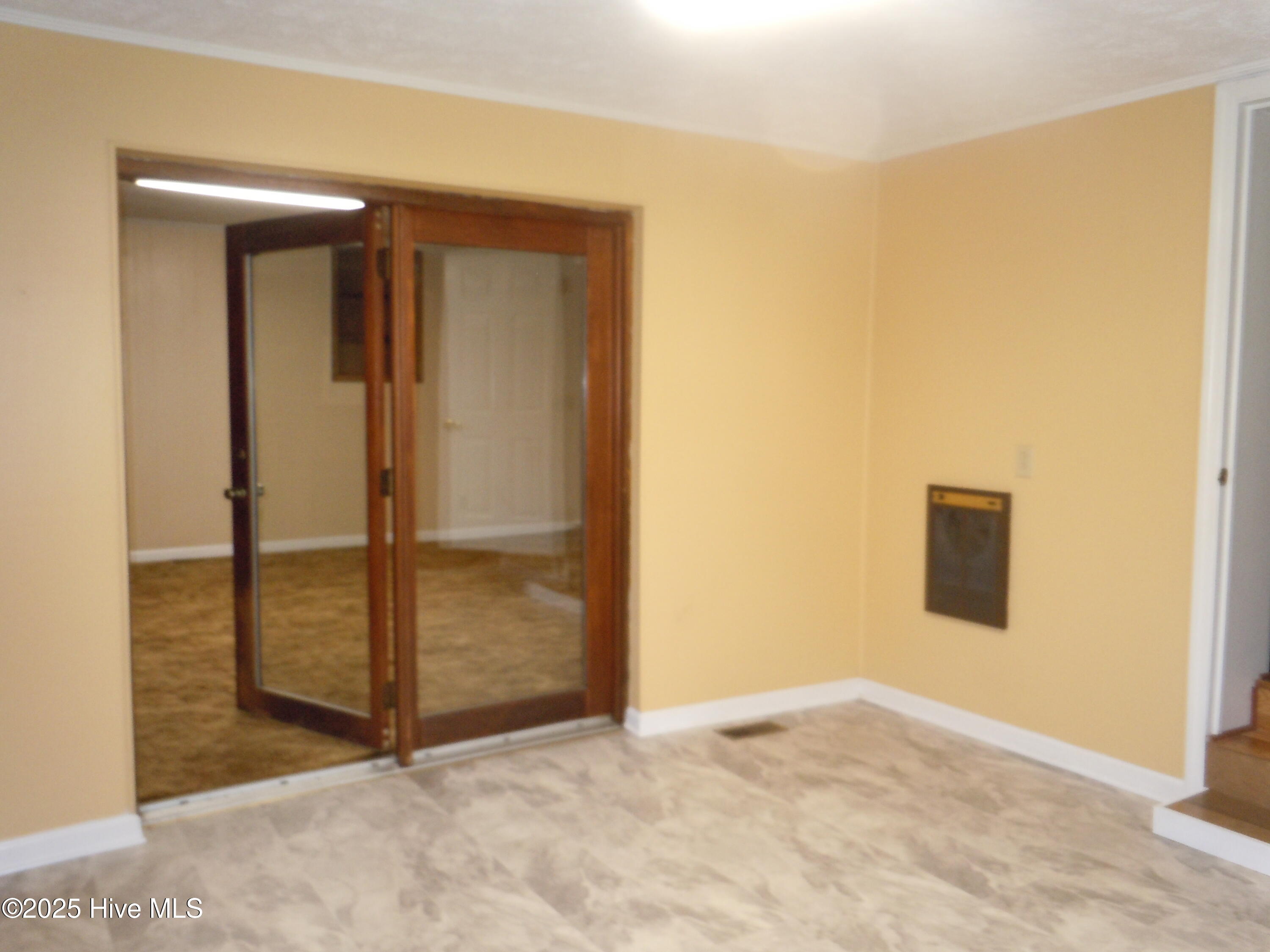 100528671 | Photo 21