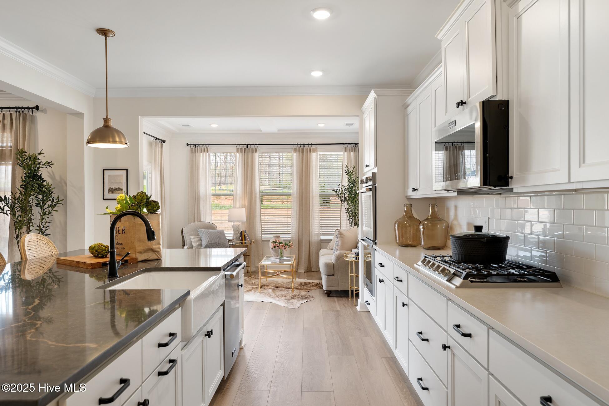 100564746 | Photo 22