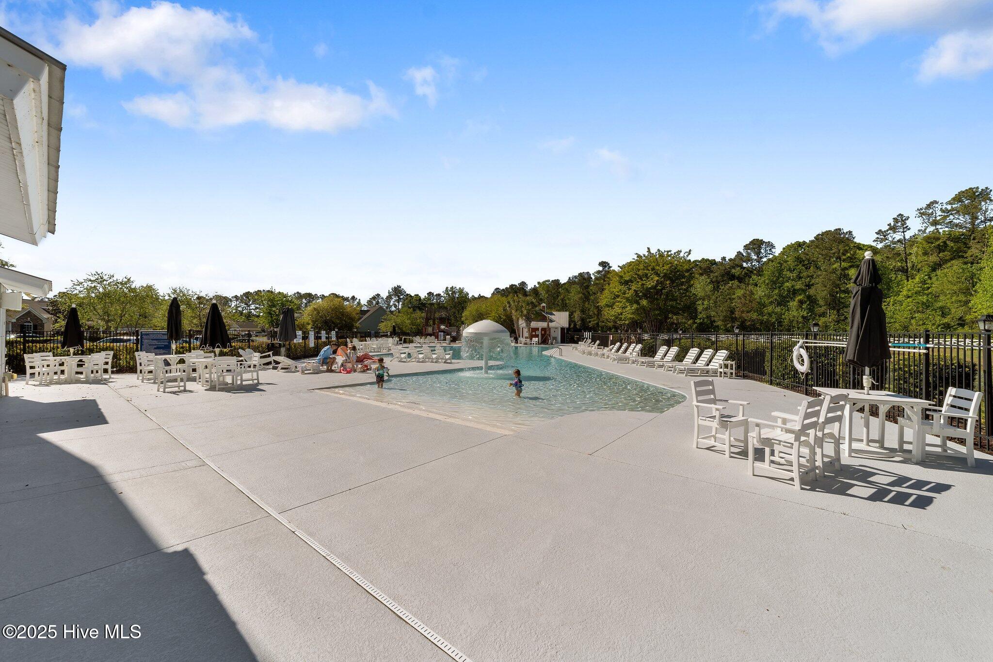 100502456 | Photo 37