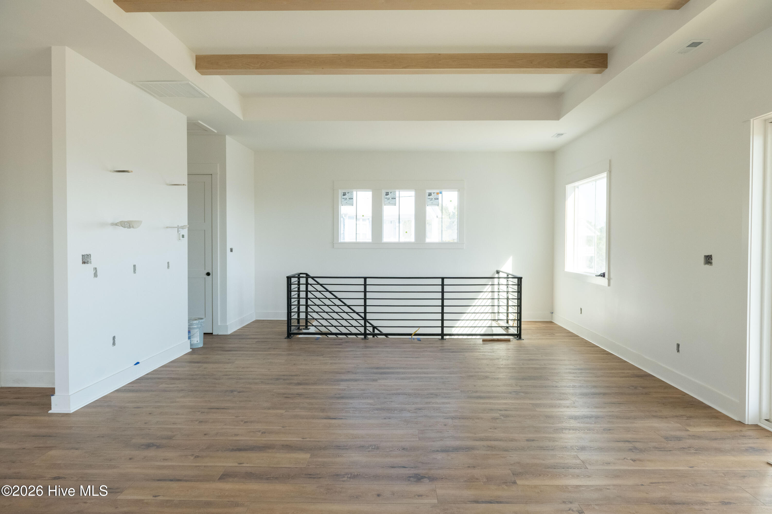 100543181 | Photo 26