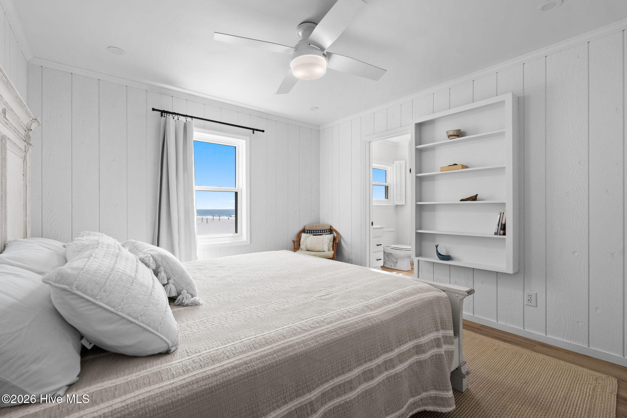 100567694 | Photo 45